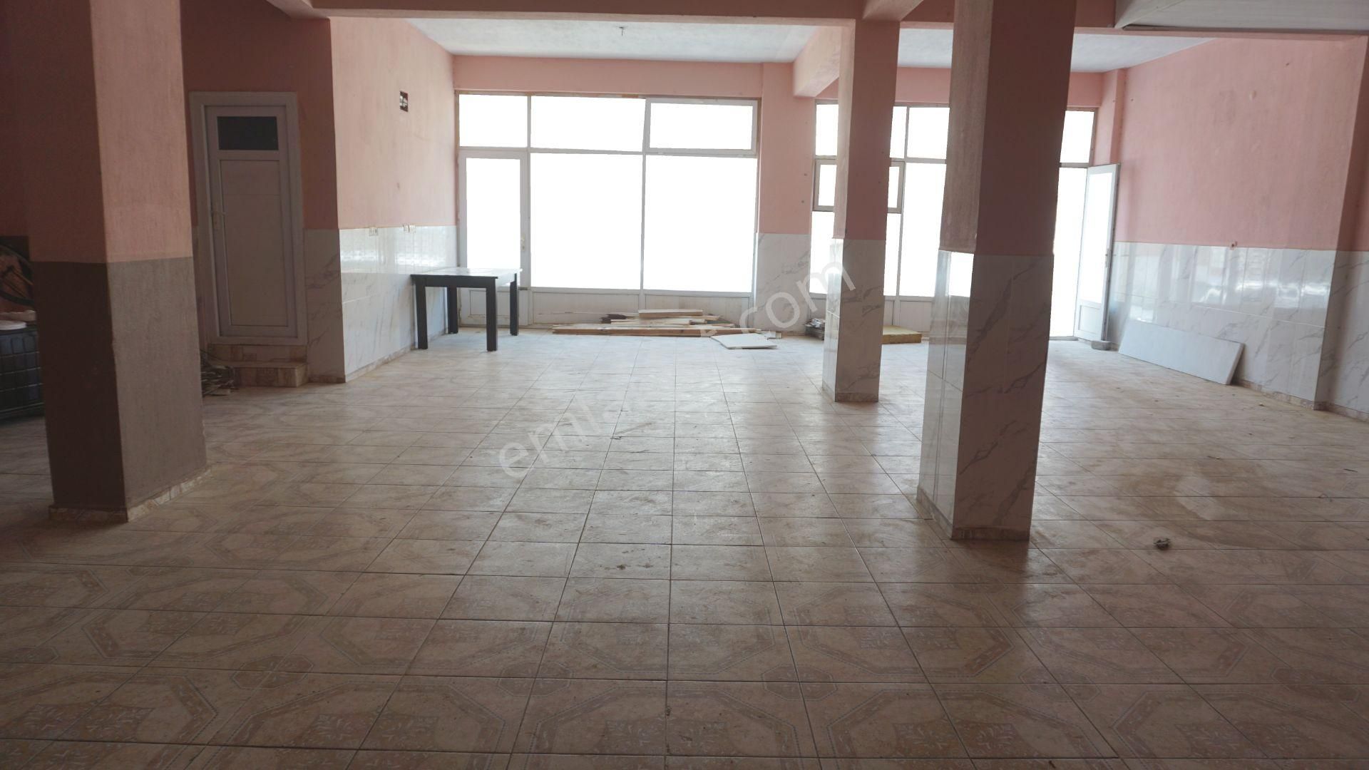 Asarlıkda Kiralık Dükkan 140 M2 Wc Li Çiğli Serkan Emlak Dan - Görsel 15