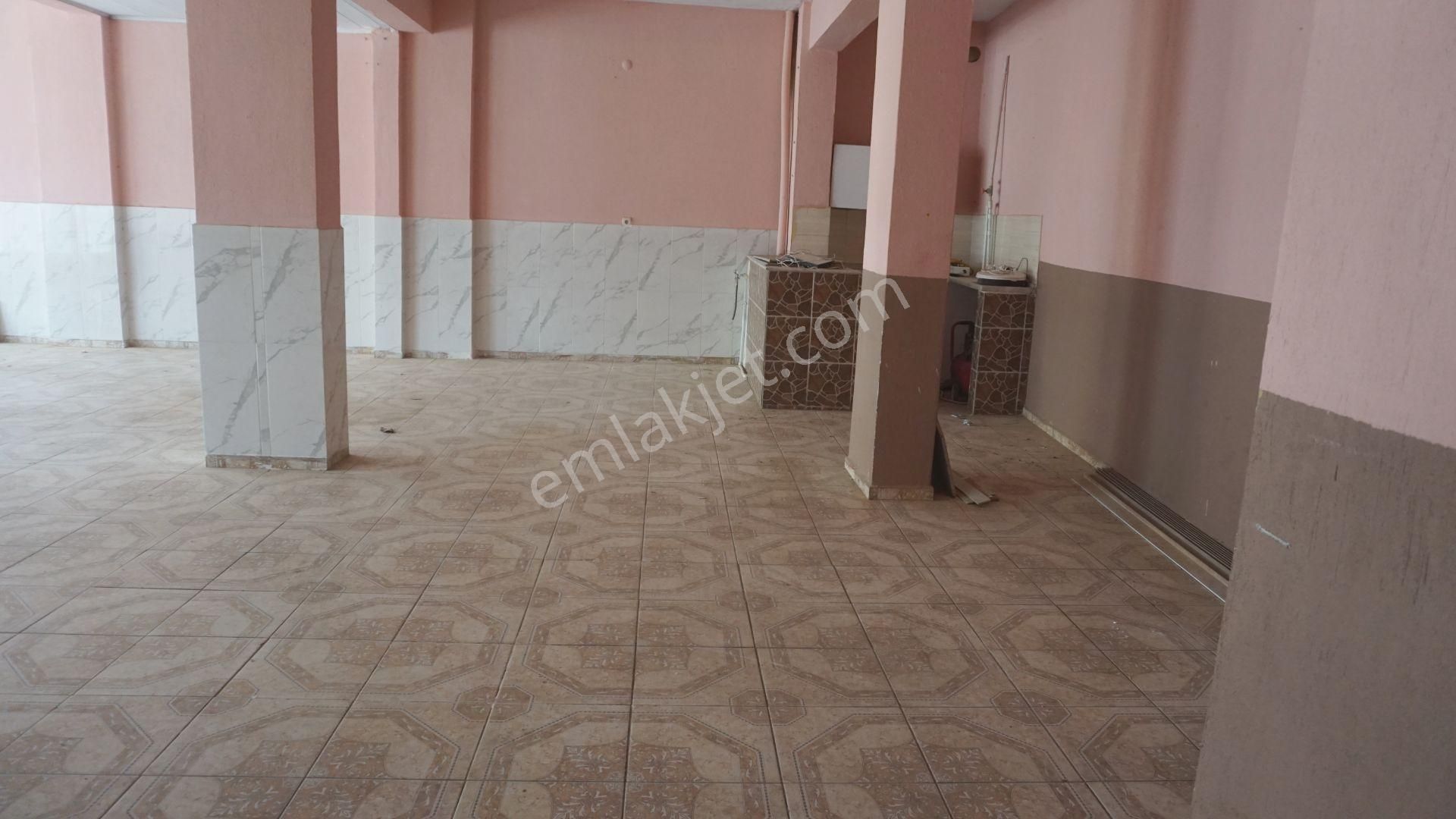 Asarlıkda Kiralık Dükkan 140 M2 Wc Li Çiğli Serkan Emlak Dan - Görsel 19