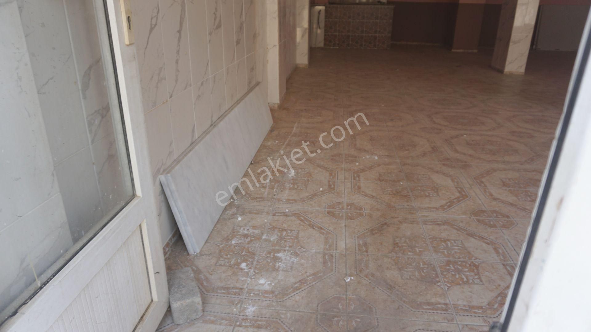 Asarlıkda Kiralık Dükkan 140 M2 Wc Li Çiğli Serkan Emlak Dan - Görsel 26