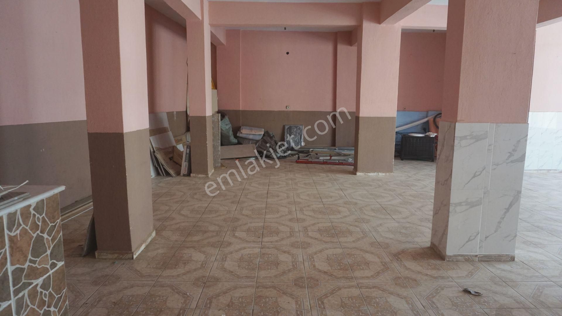 Asarlıkda Kiralık Dükkan 140 M2 Wc Li Çiğli Serkan Emlak Dan - Görsel 7