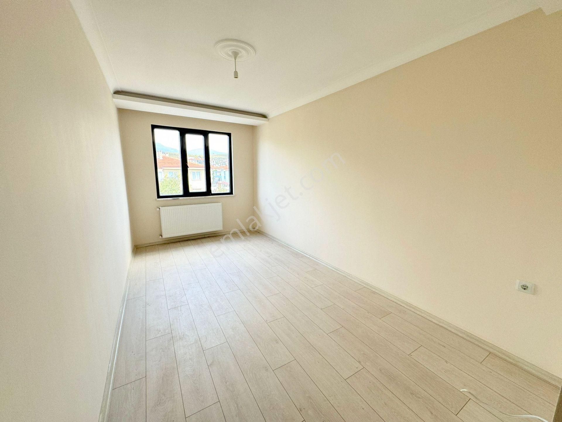 ▇kadıköy'de Ön Cephe Ebeveyn Banyolu Arakat Geniş 3+1 Daire - Görsel 12