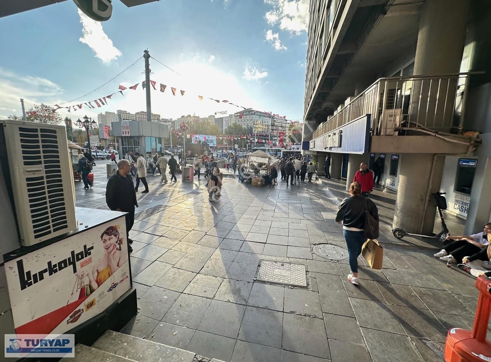 Turyap'tan Prestijli İş Yeri Olan Soysal Pasajında 40 M2 Dükkan - Görsel 15