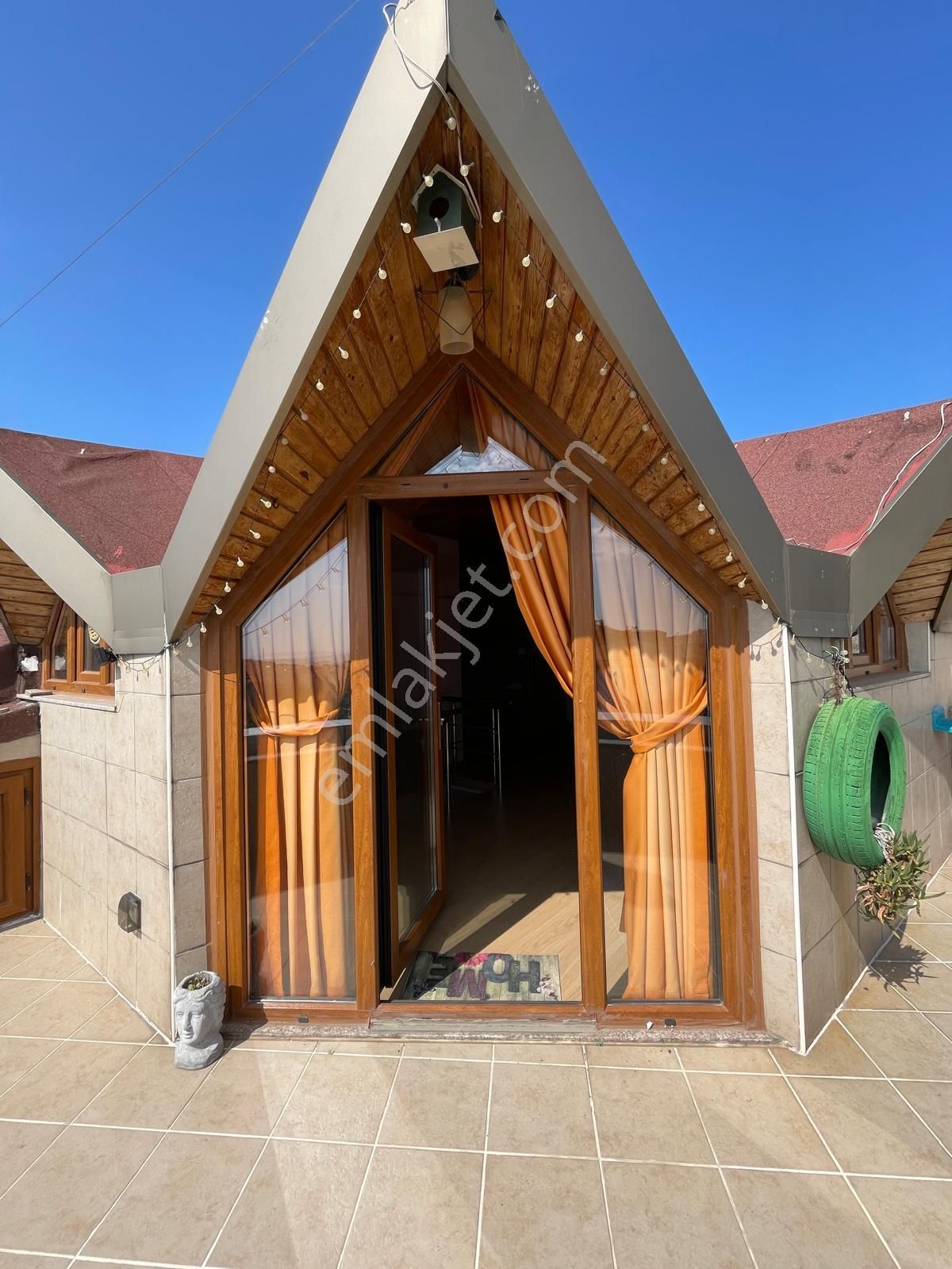 Emlak Dünyasından Küçükyalıda Atatürk Caddesinde Ön Köşe Cephe Etrafı Açık Lüx 3+2 Dublex - Görsel 9