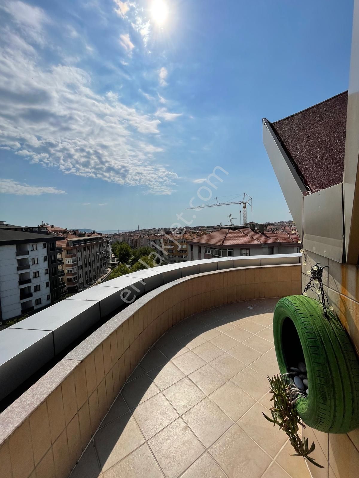 Emlak Dünyasından Küçükyalıda Atatürk Caddesinde Ön Köşe Cephe Etrafı Açık Lüx 3+2 Dublex - Görsel 11