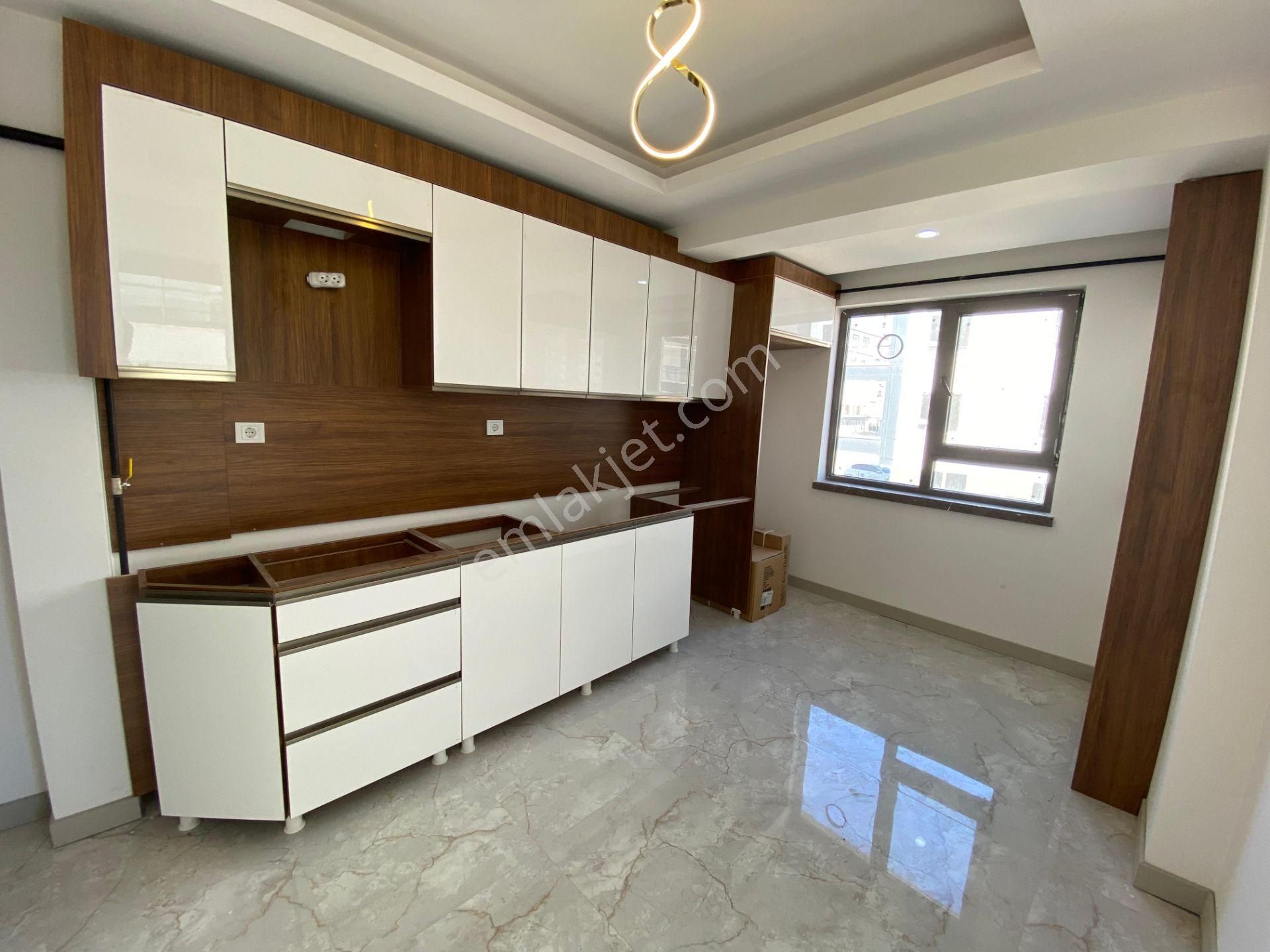 F.ç.mh'de !güncel Fiyat! Yerden Isıtma 2+1 Ara Kat Lüx Daireler