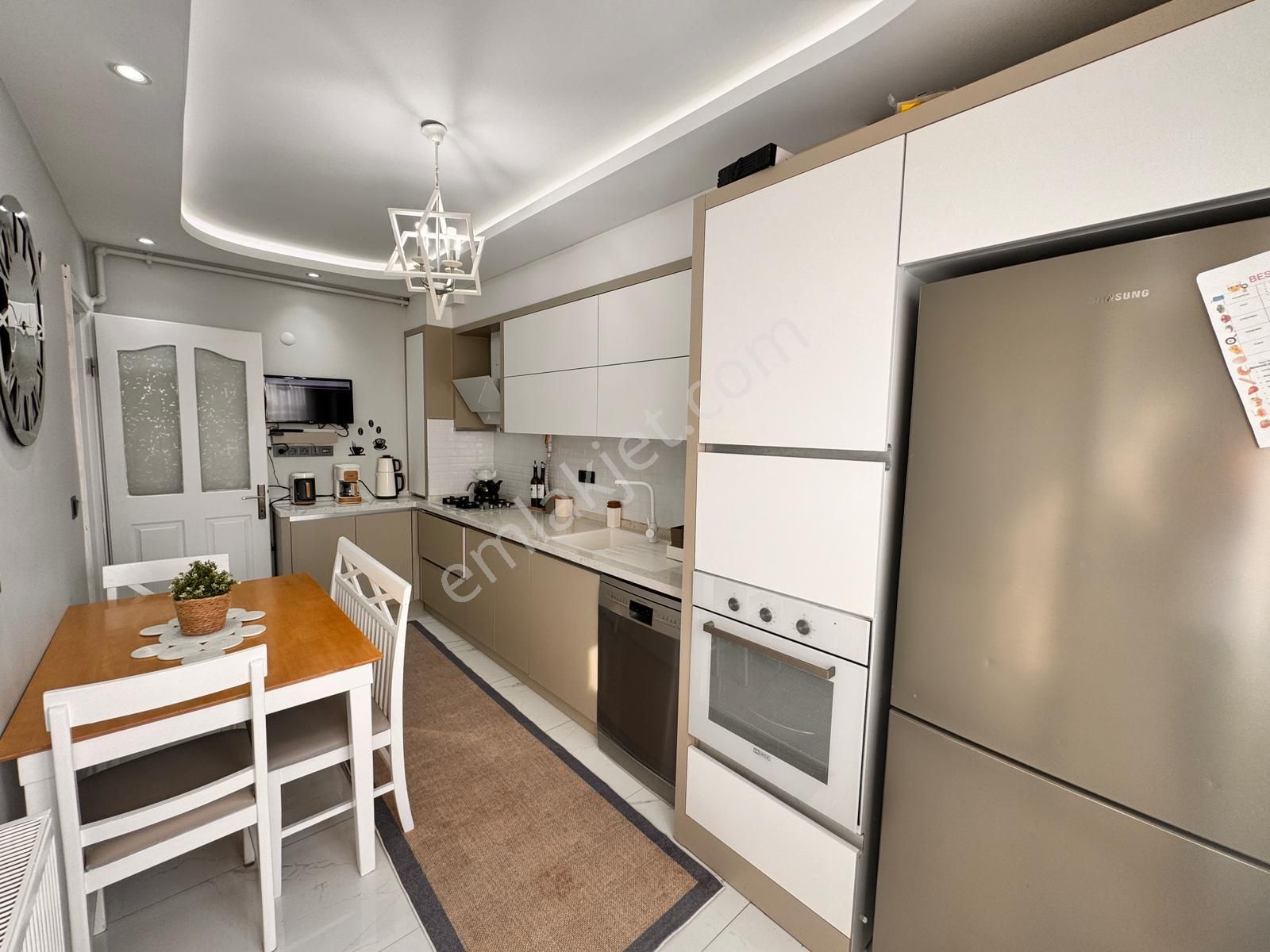 Bornova Merkezi Konum Modern Tasarımlı, Kapalı Mutfak Lüks Daire - Görsel 7