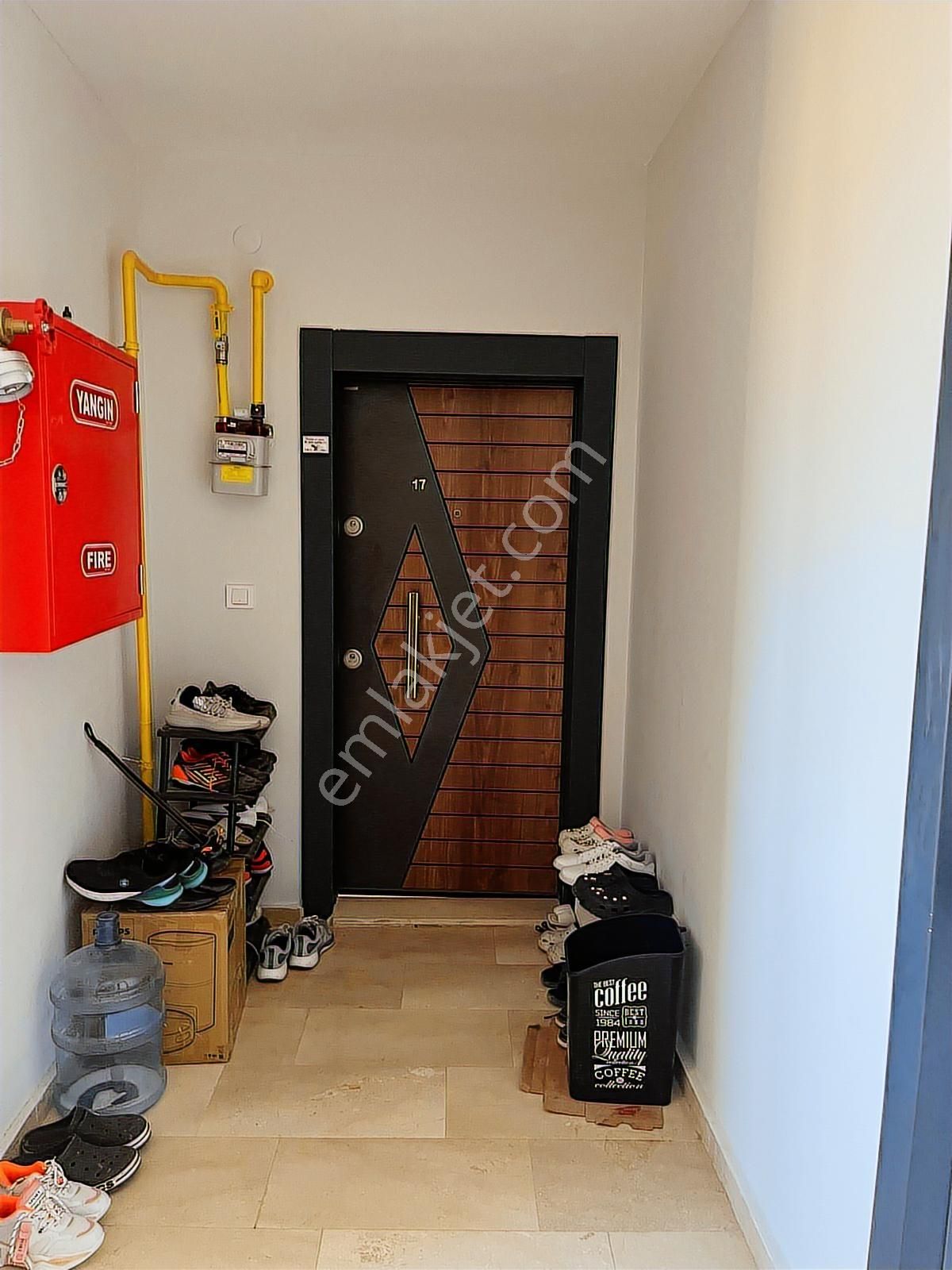 Erol Emlak Tan Aydınlıkevler Mah Azat Sitesinde Satılık 3+1 Dair - Görsel 6