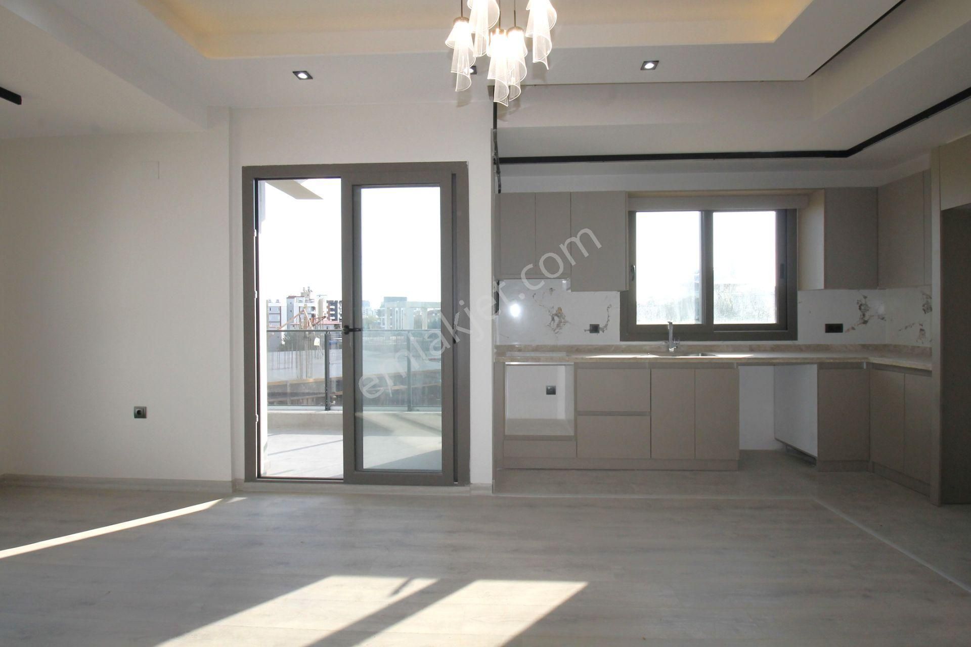 Retro’dan Modern Mimarı Tasarımı İle Lüks Konsept 2+1