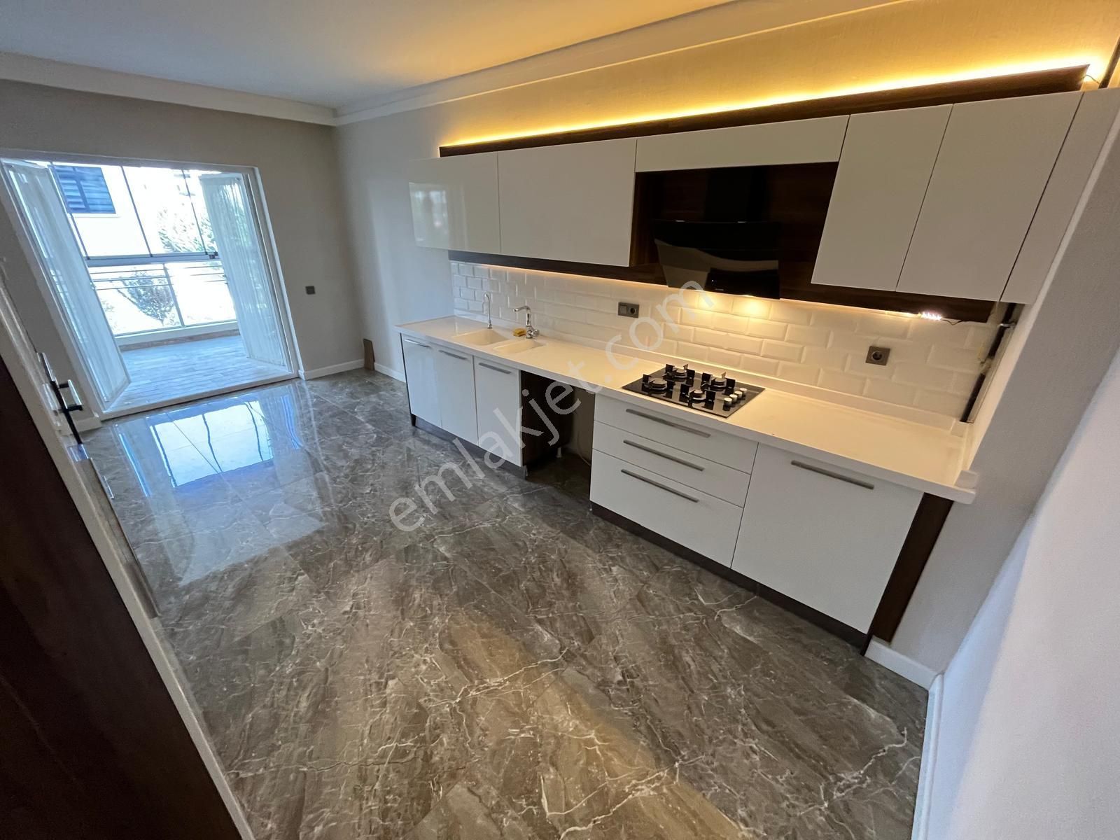 Yenikent Resital Konutların'da 4+1 Ultra Lüx Geniş Satılık Daire