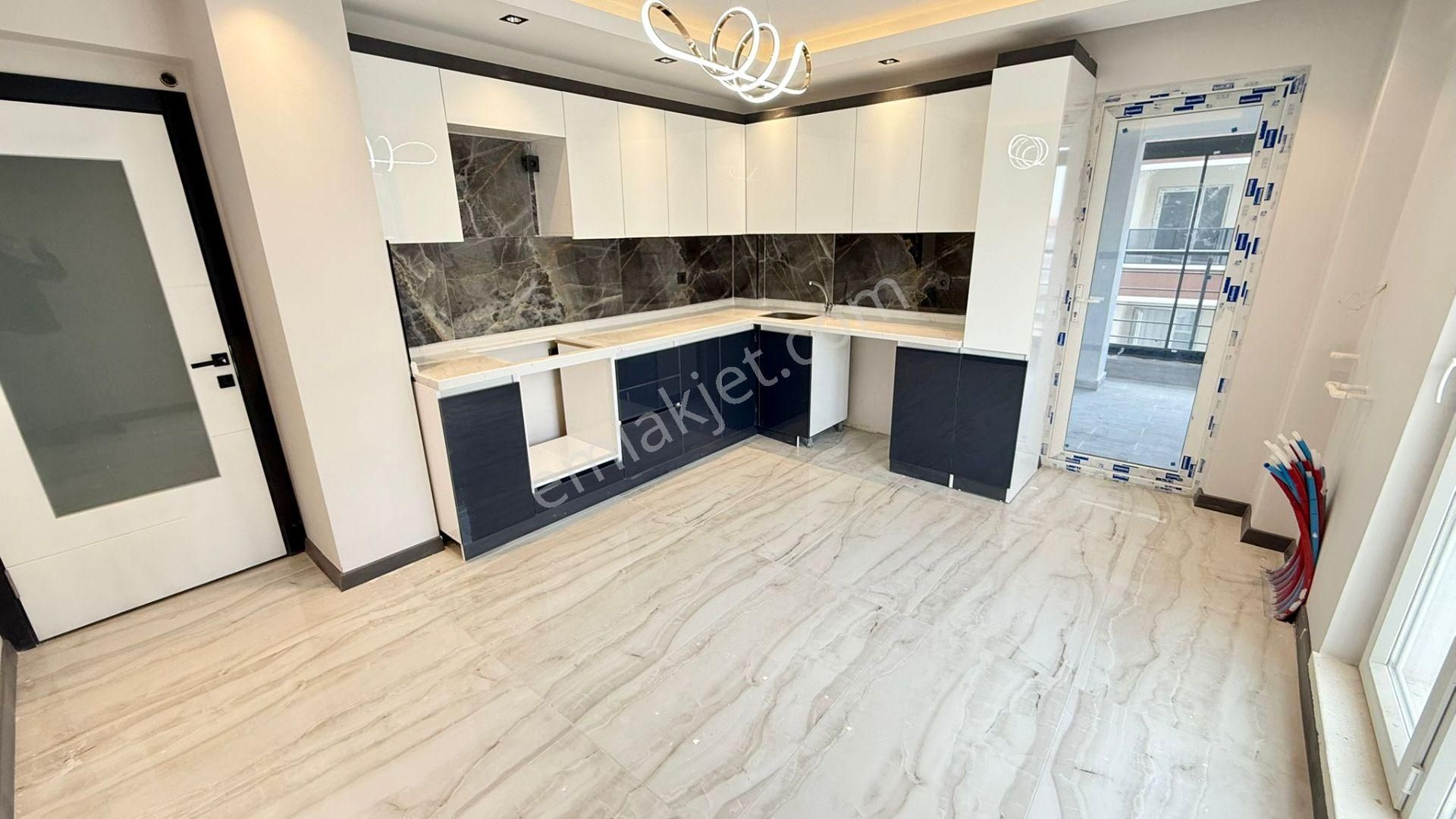 Altındağ - Feridun Çelik Mahallesi 4.cadde Yakınında A.katta Full+full Yapılı 3+1 Satılık Daire !!