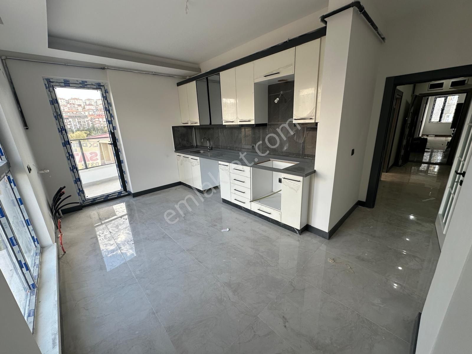 Demirkapı Emlaktan Sıfır Binada Ful+ful 5+1 Dublex Araç Takaslı - Görsel 3
