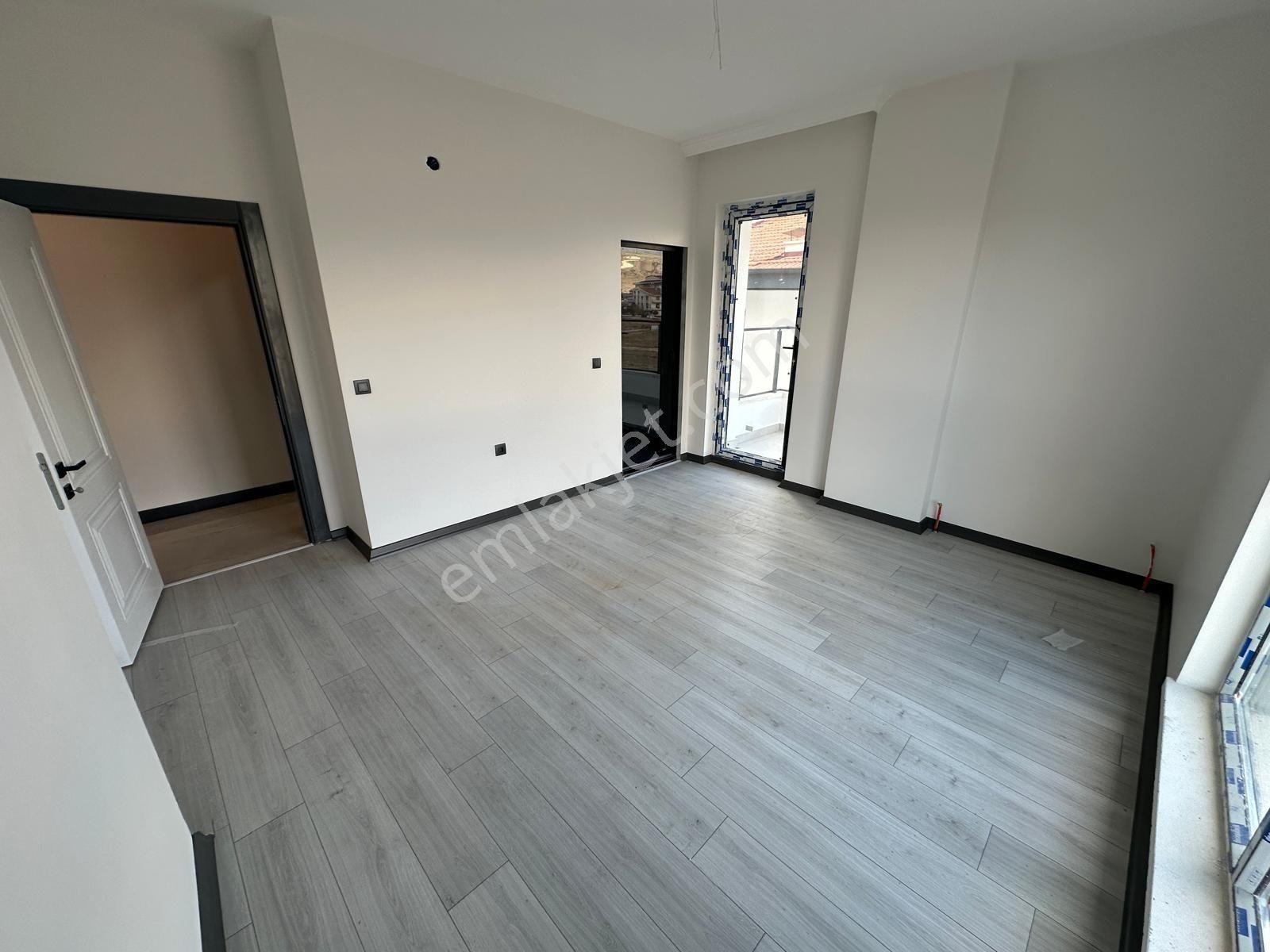 Demirkapı Emlaktan Sıfır Binada Ful+ful 5+1 Dublex Araç Takaslı - Görsel 16