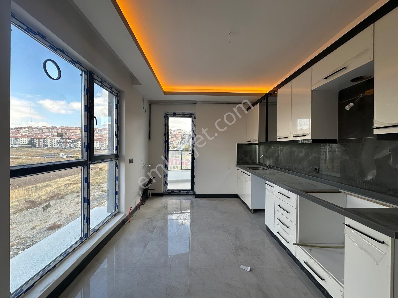 Demirkapı Emlaktan Sıfır Binada Ful+ful 5+1 Dublex Araç Takaslı - Görsel 2