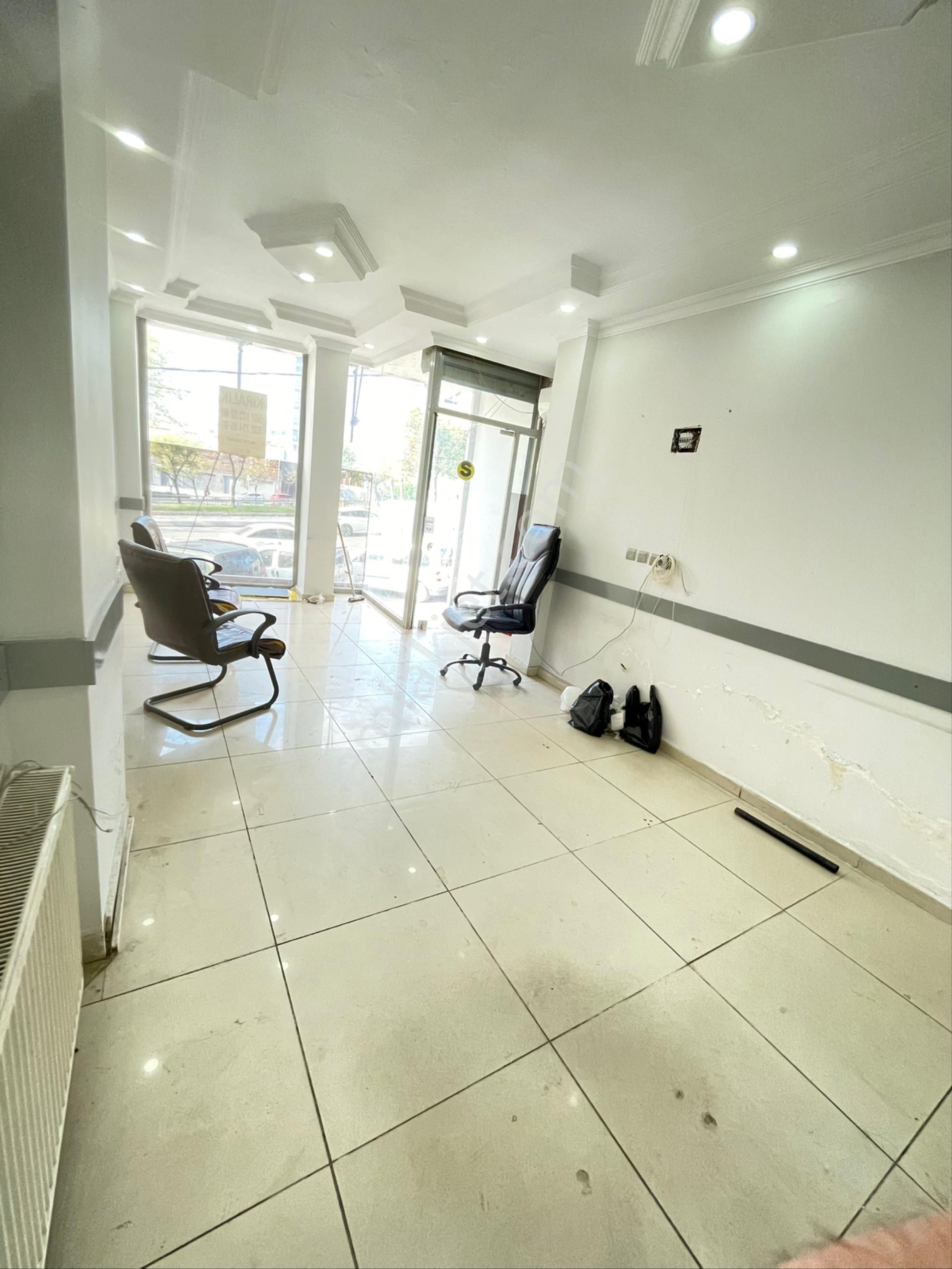 Aydoğan’dan Düz Giriş Merkezi Kiralık Dükkan - Görsel 3