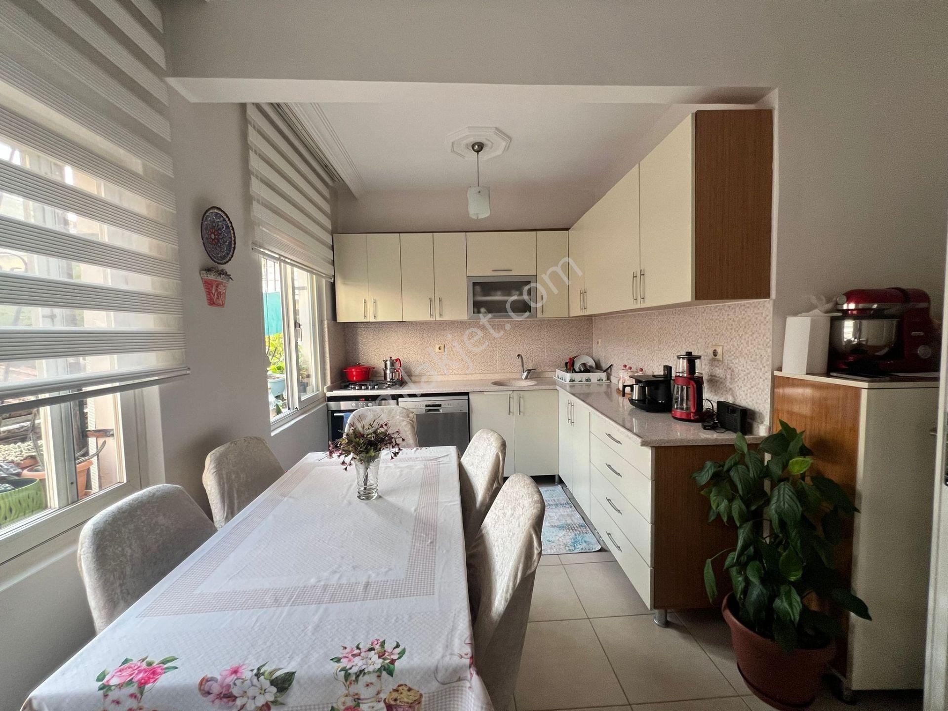 Karınca'dan 4 Katlı Full Yapılı Merkezi Konumda Satılık Bina! - Görsel 25