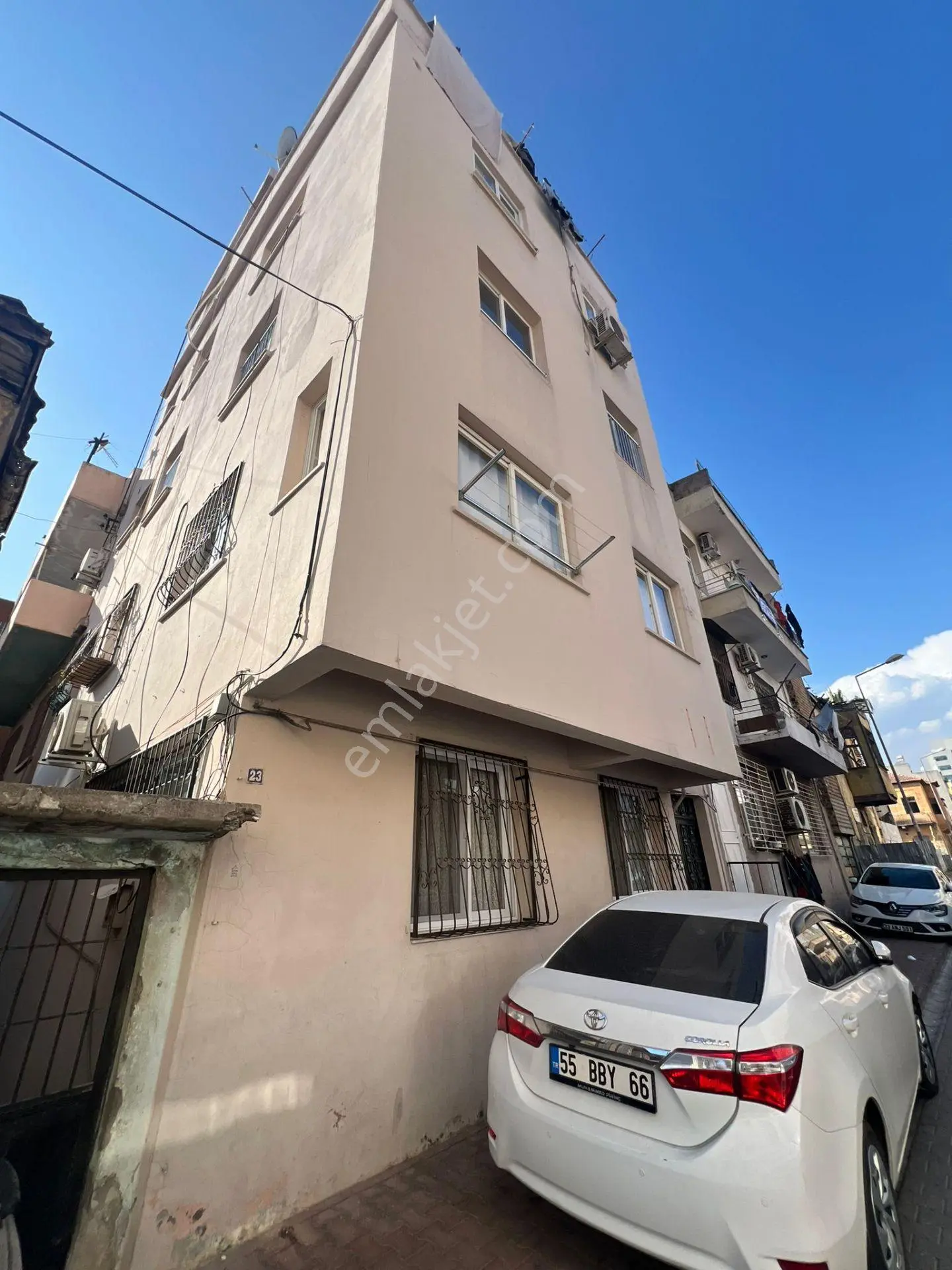 Karınca'dan 4 Katlı Full Yapılı Merkezi Konumda Satılık Bina! - Görsel 2