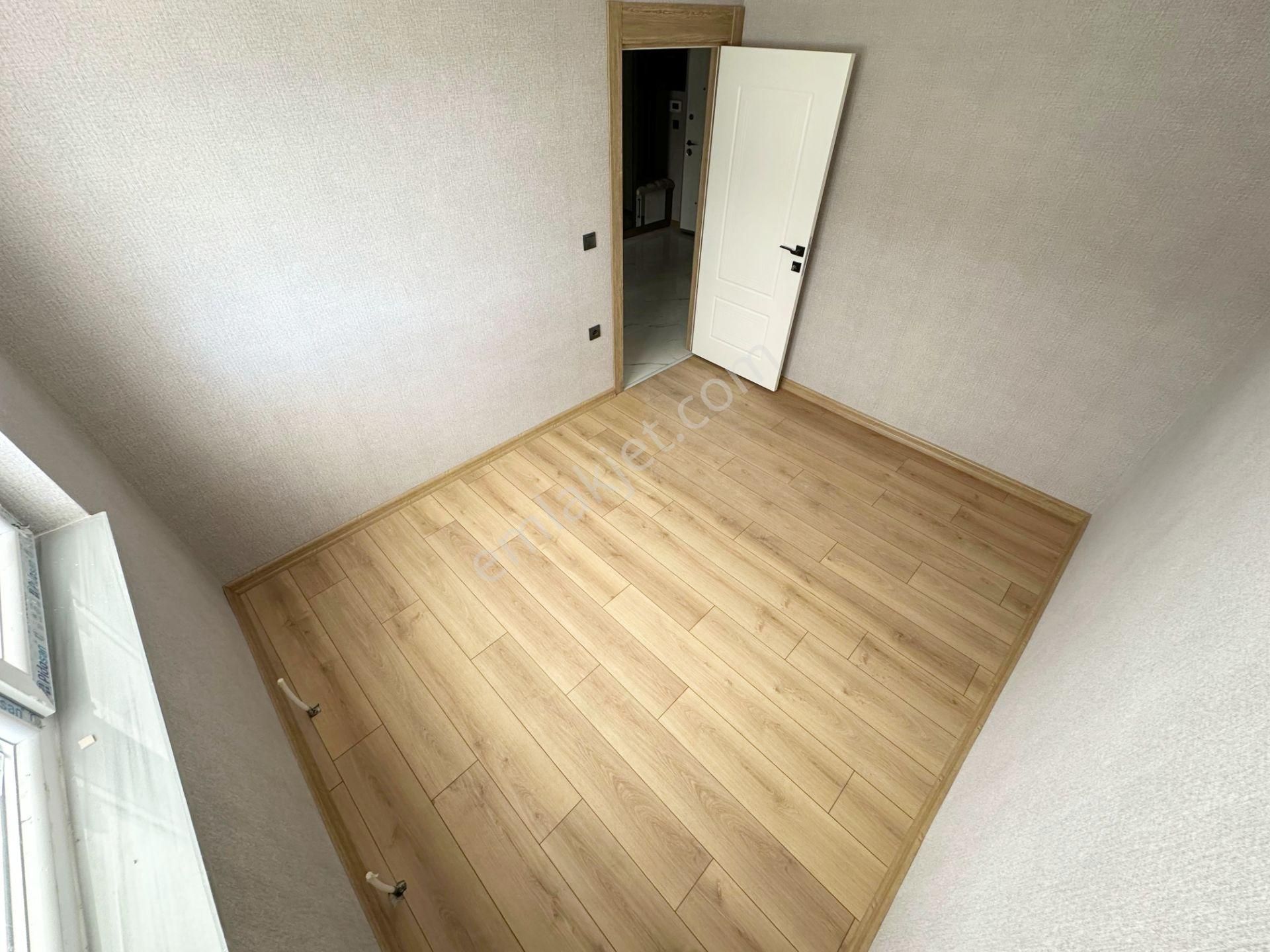 M.k.mh'de ! Güncel Fiyatlı ! 3+1 1.kat Konumun'da Satılık Daire - Görsel 14