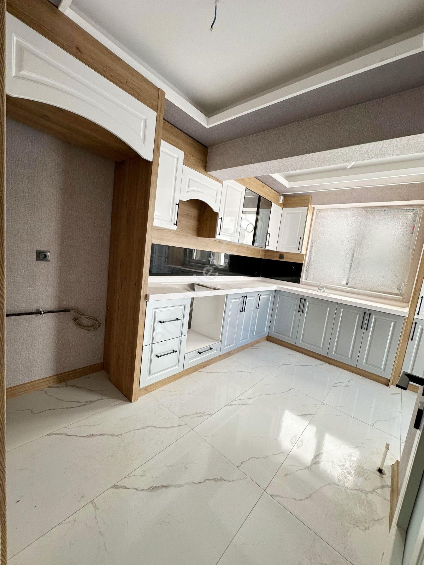 M.k.mh'de ! Güncel Fiyatlı ! 3+1 1.kat Konumun'da Satılık Daire - Görsel 4