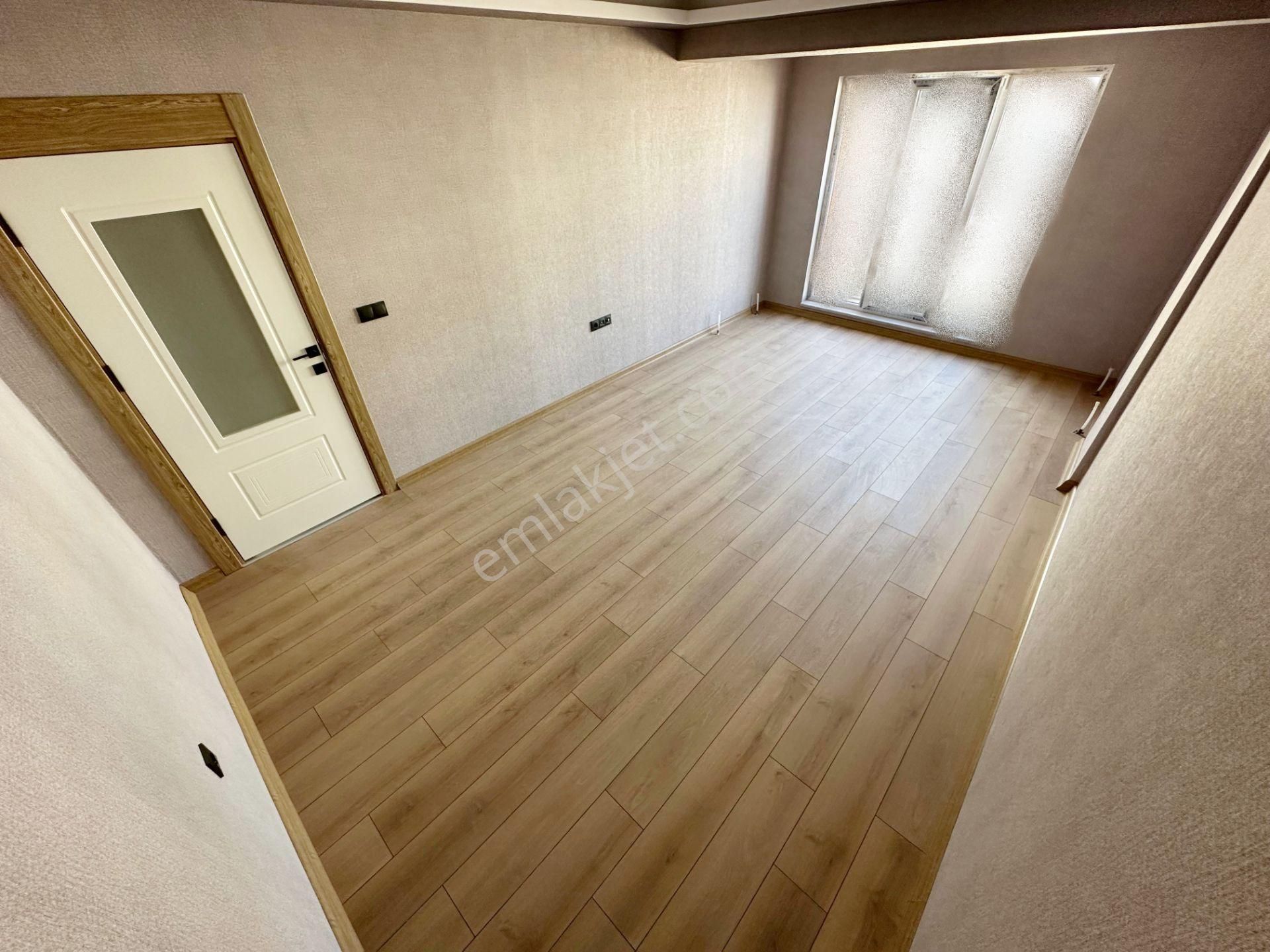 M.k.mh'de ! Güncel Fiyatlı ! 3+1 1.kat Konumun'da Satılık Daire - Görsel 9