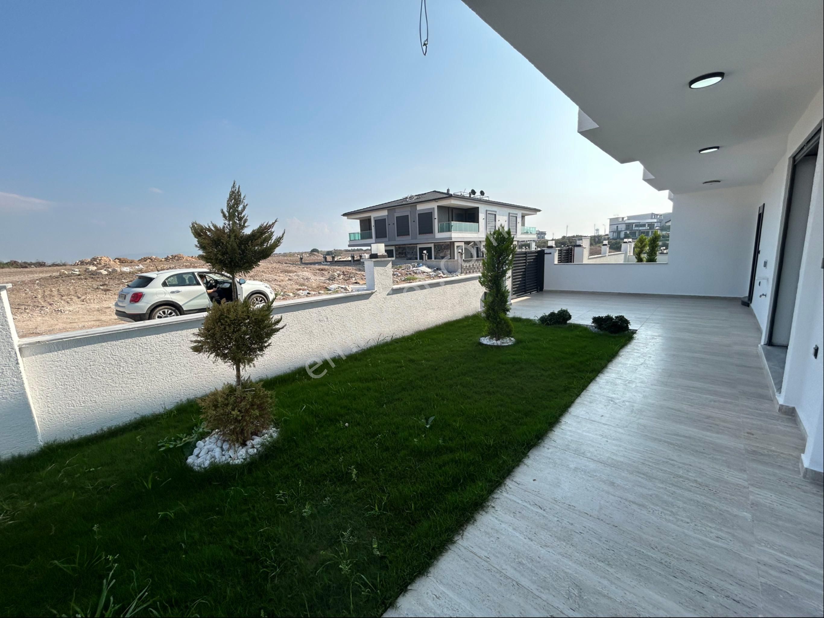 Didim Hisarda Geniş Bahçeli 3+1 Villa - Görsel 8