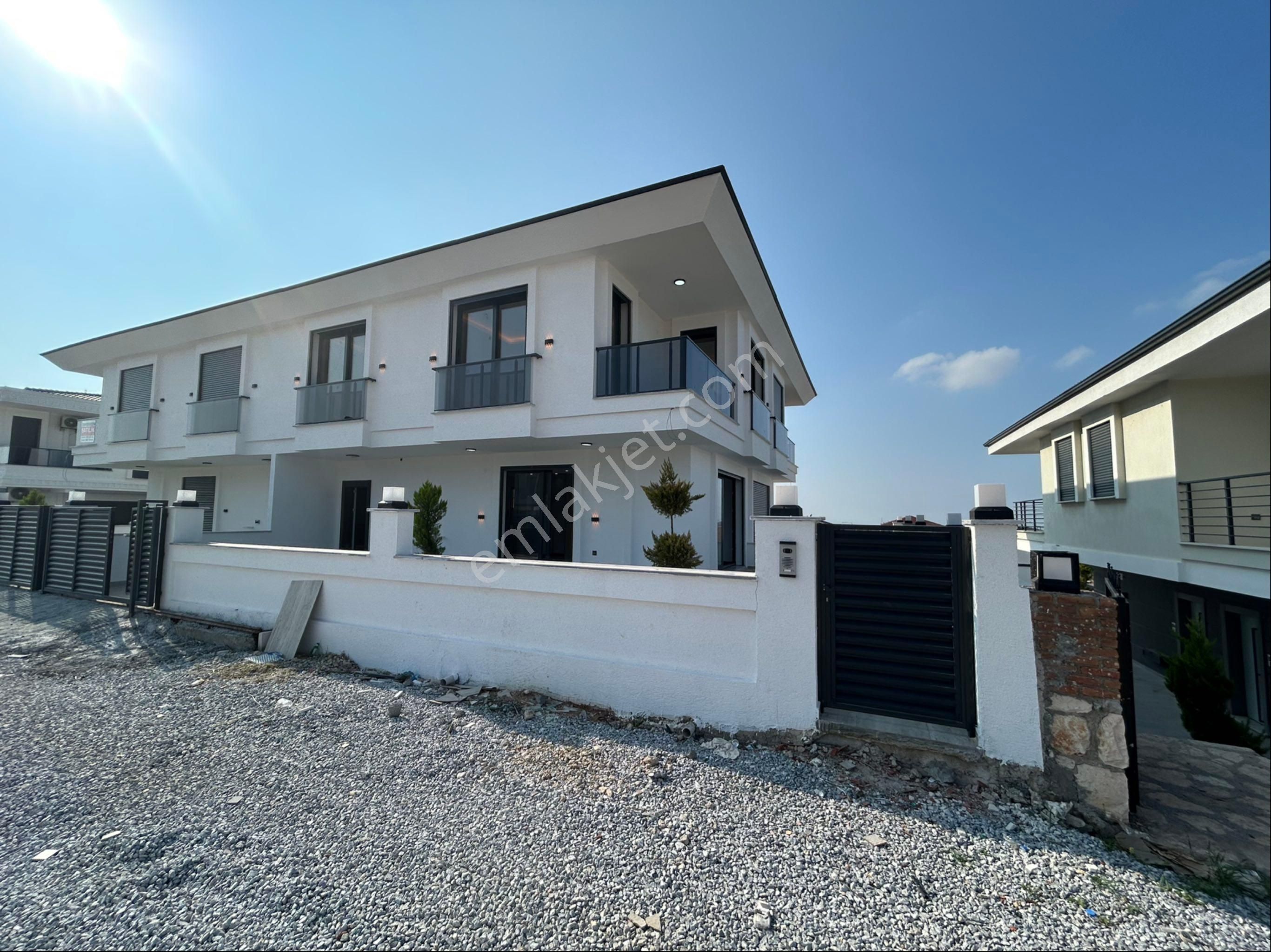 Didim Hisarda Geniş Bahçeli 3+1 Villa - Görsel 2