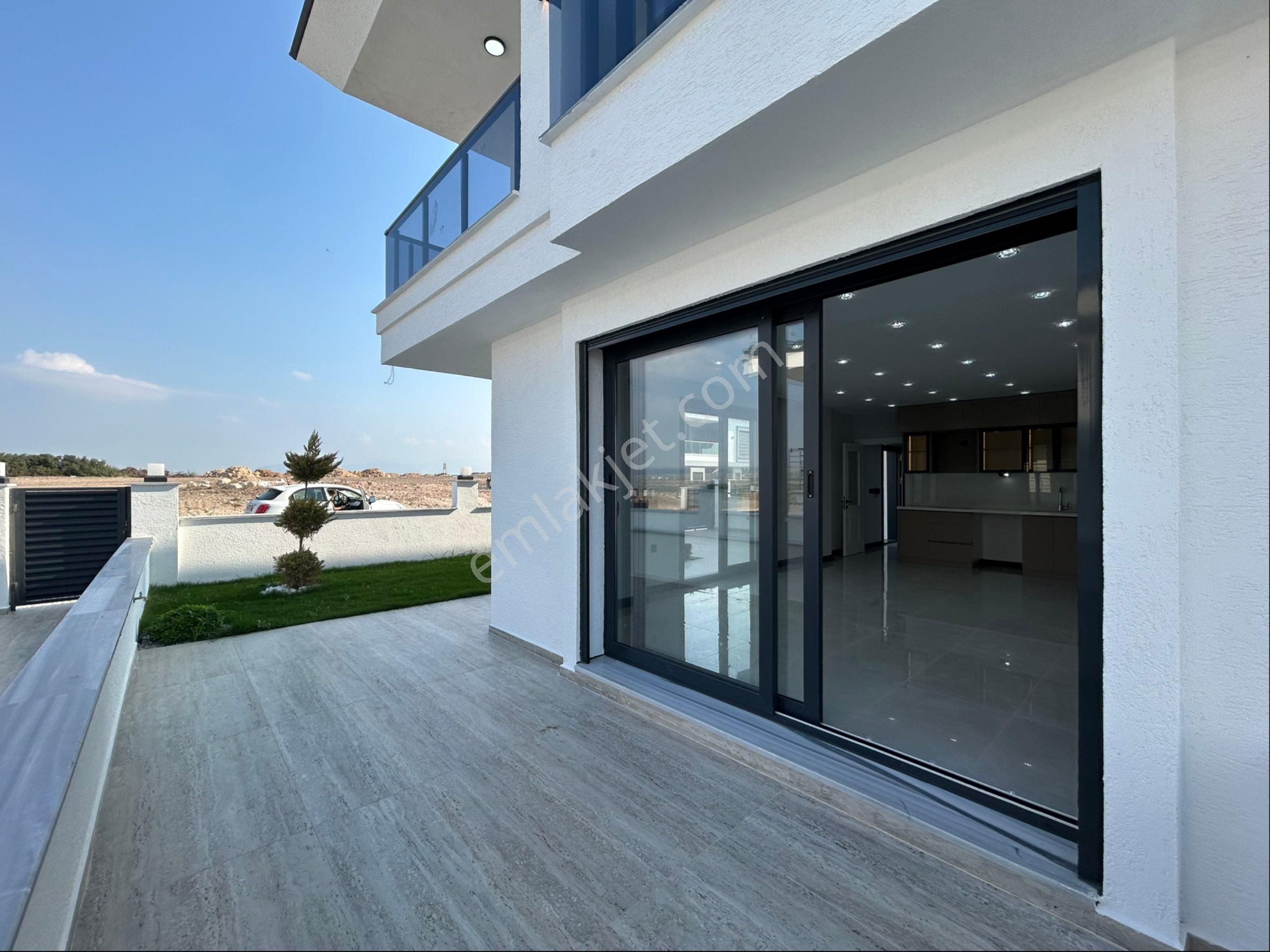 Didim Hisarda Geniş Bahçeli 3+1 Villa - Görsel 5