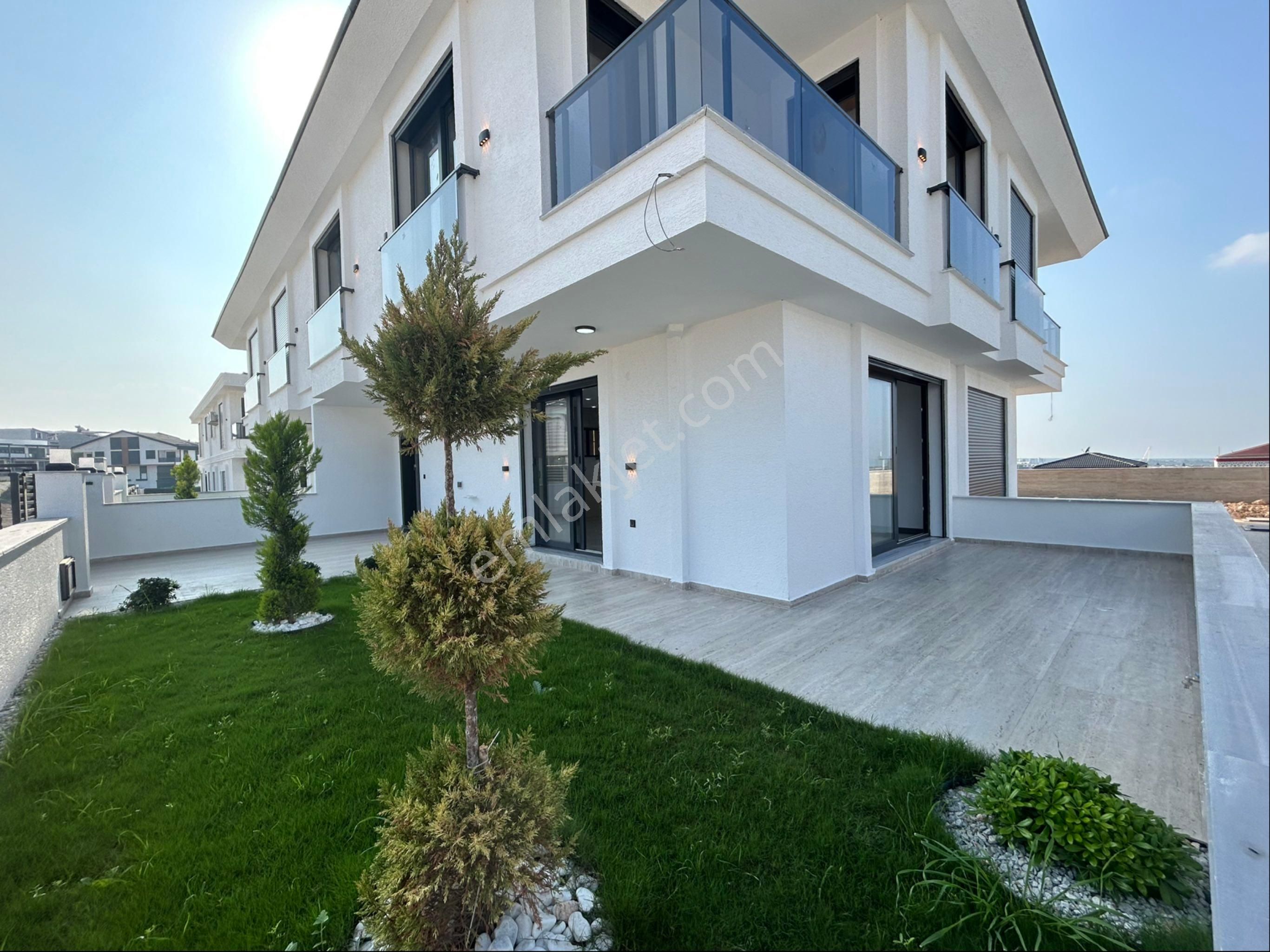 Didim Hisarda Geniş Bahçeli 3+1 Villa - Görsel 3