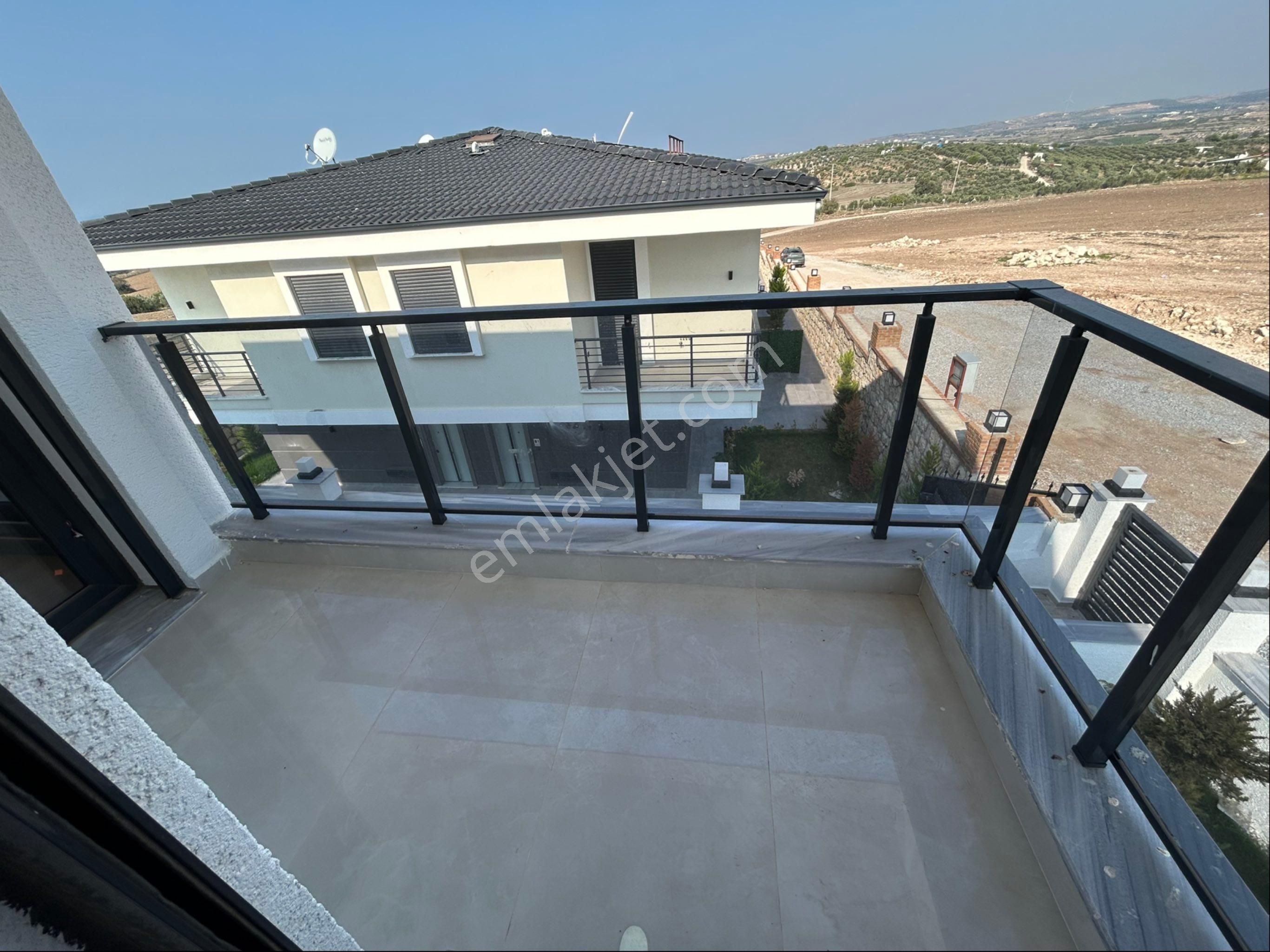 Didim Hisarda Geniş Bahçeli 3+1 Villa - Görsel 27