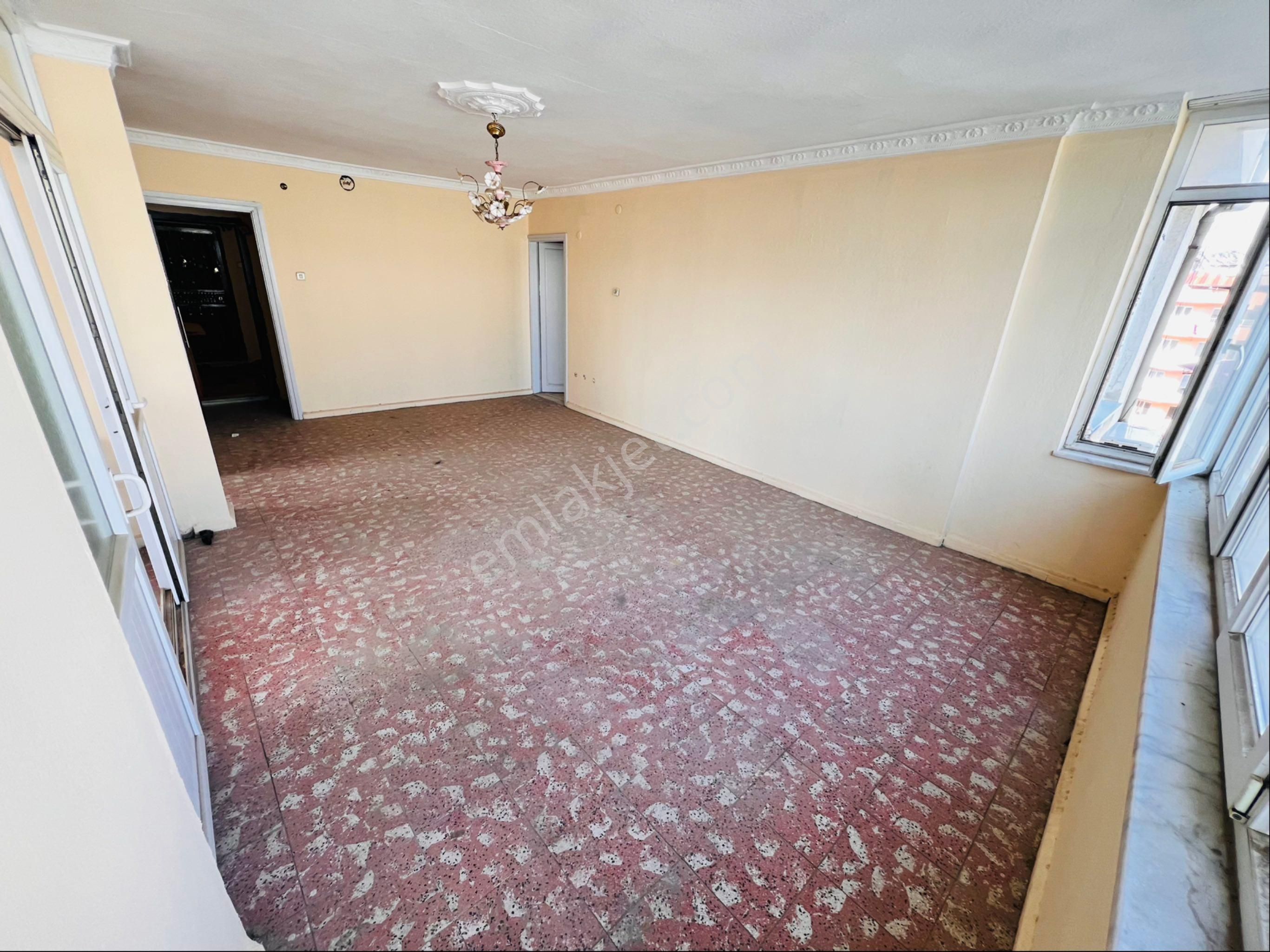 Çarşı Merkezde Satılık 3+1 Daire Köşebaşı - Görsel 4