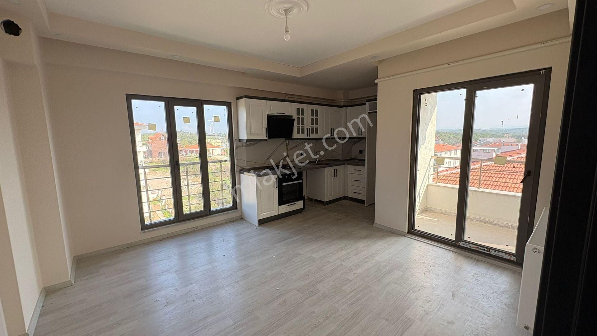 Ayvacık Çanakkalede Yeşillikler İçinde 1+1 Şirin Daire - Görsel 3