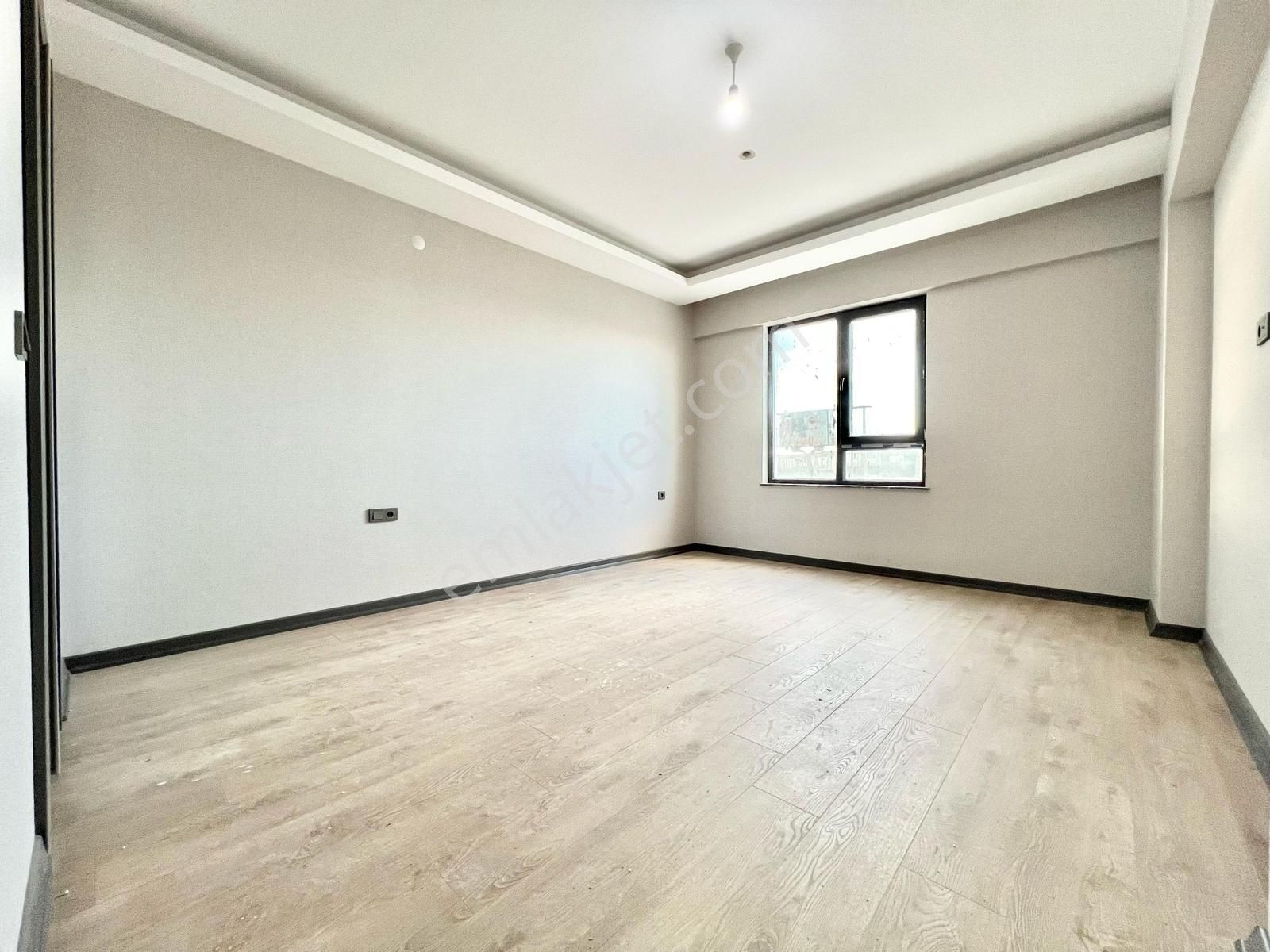 Panoramik Manzaralı Lüx Tasarım K.oto Sıfır Bina 4+1 Daire - Görsel 35