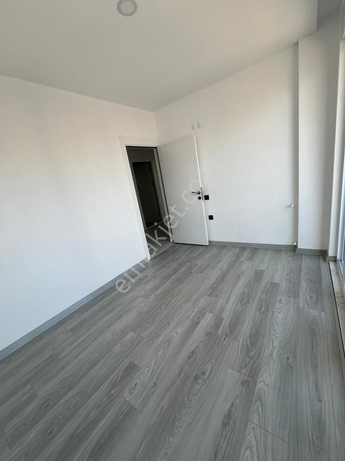 Aydogmuş'ta Ara Katta 2+1 Lüks Daire - Görsel 22