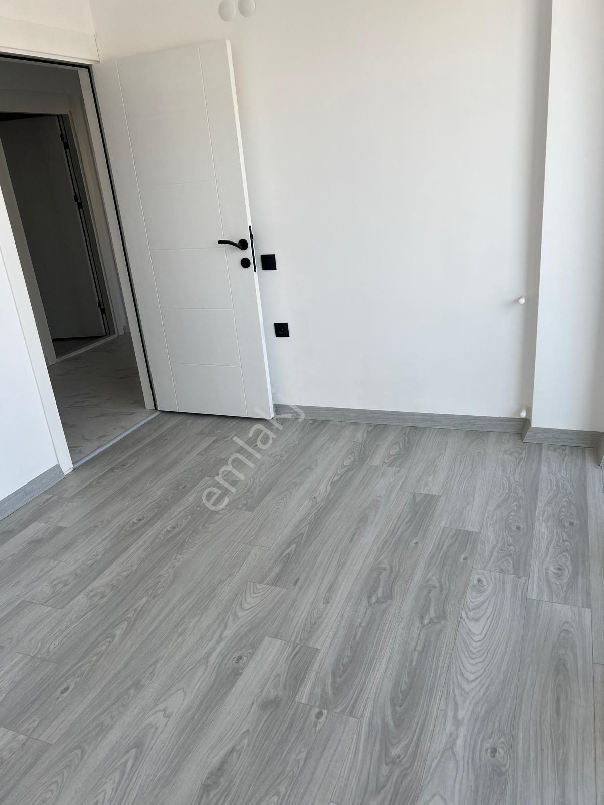 Aydogmuş'ta Ara Katta 2+1 Lüks Daire - Görsel 7