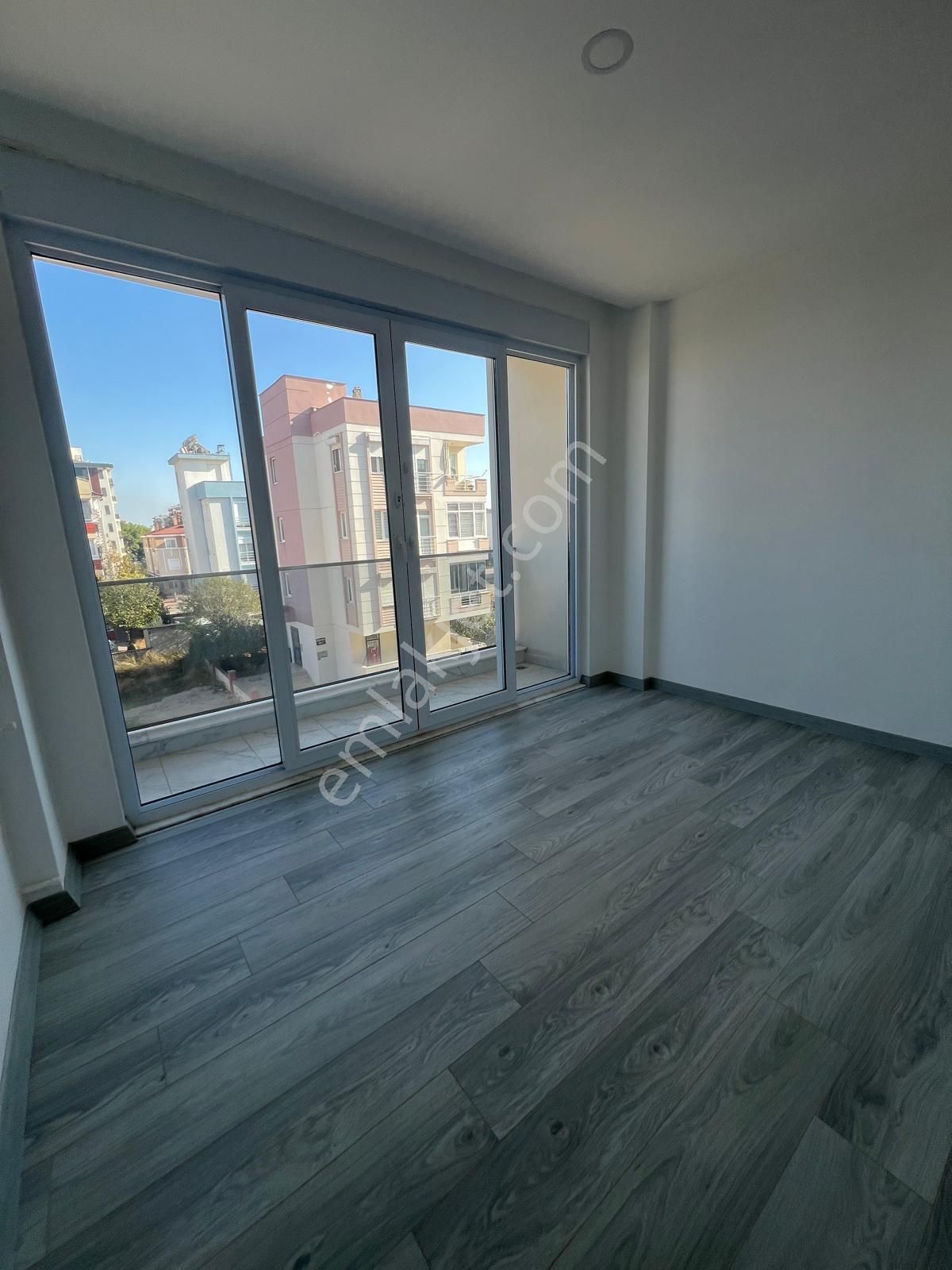 Aydogmuş'ta Ara Katta 2+1 Lüks Daire - Görsel 11