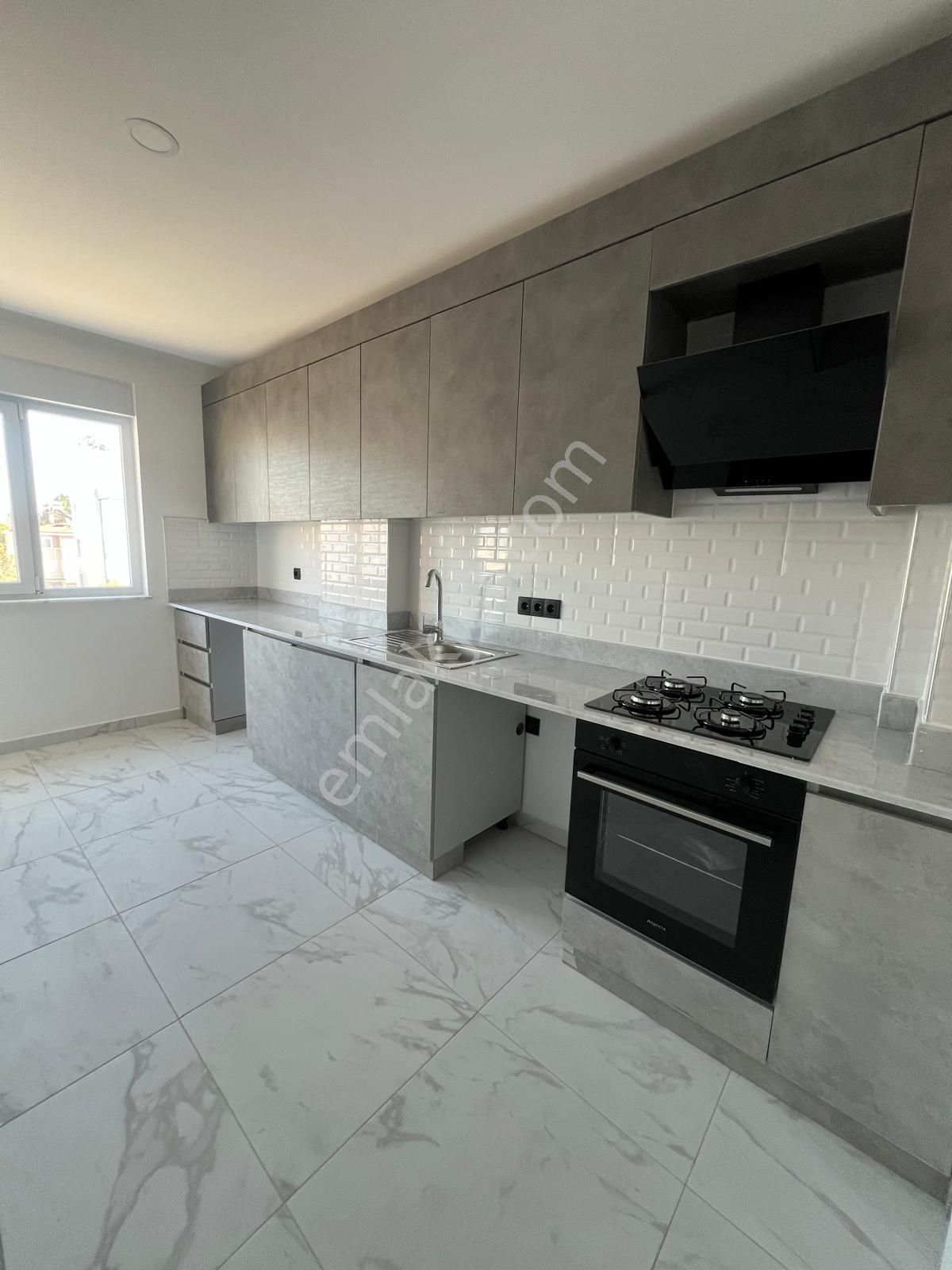 Aydogmuş'ta Ara Katta 2+1 Lüks Daire