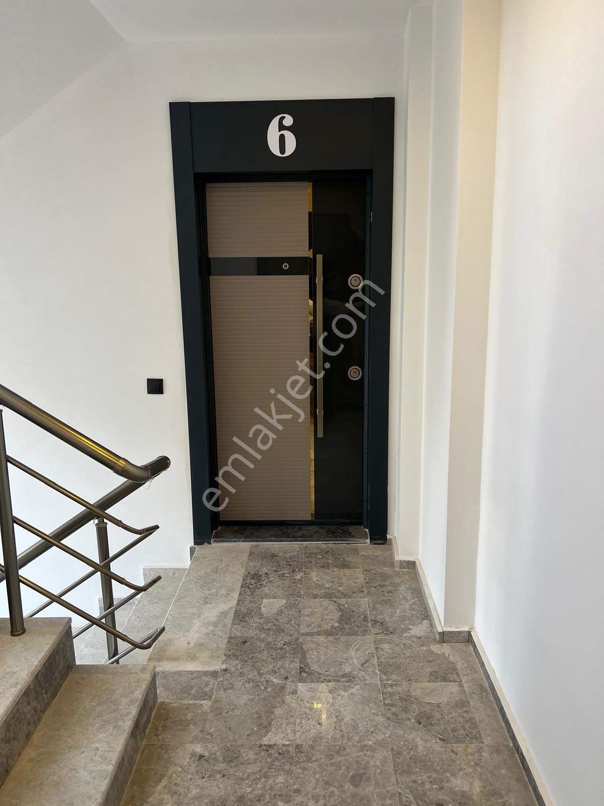 Aydogmuş'ta Ara Katta 2+1 Lüks Daire - Görsel 34