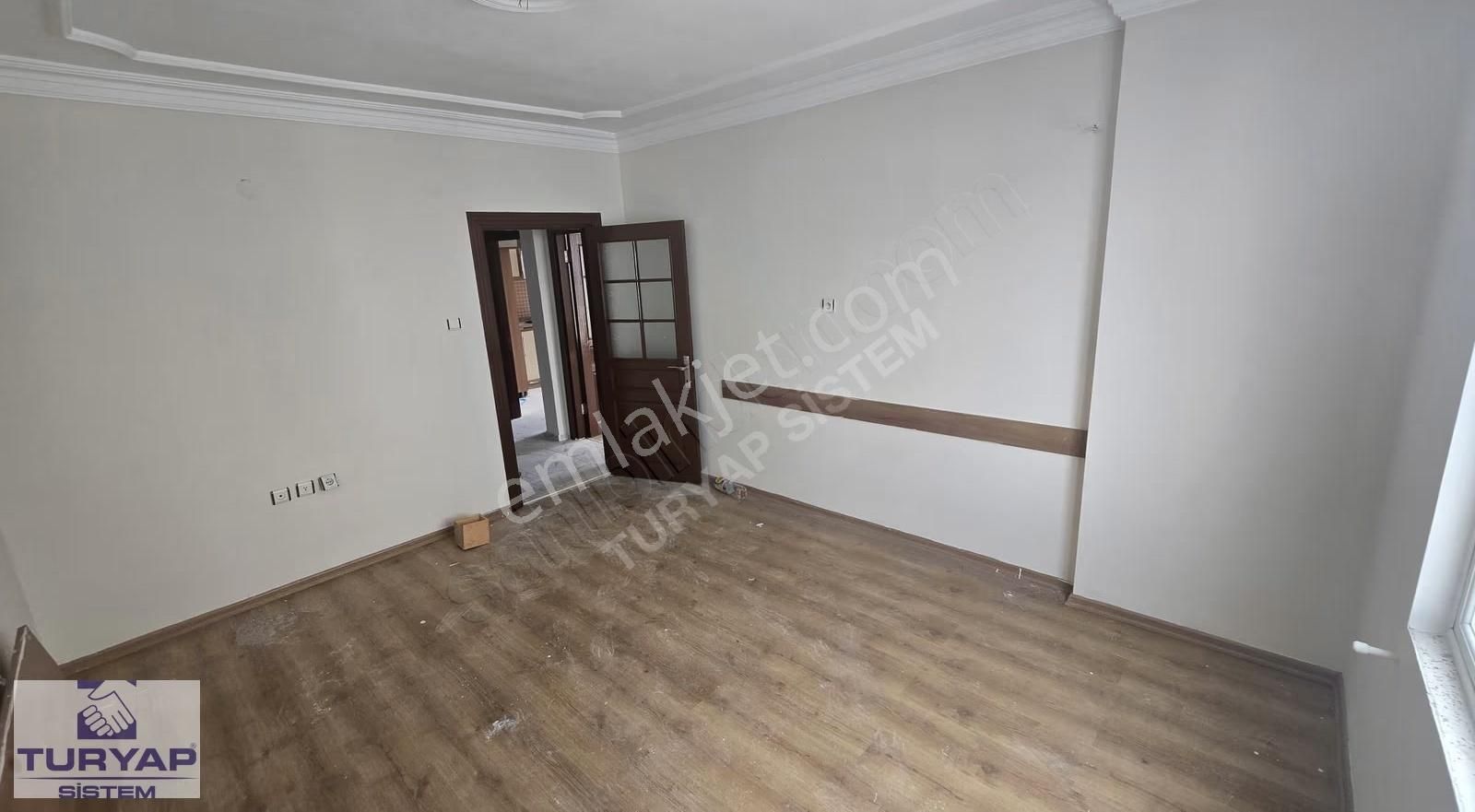 Turyap Sistem'den Sahile Yakın Site İçi Havuzlu Geniş 3+1 - Görsel 2