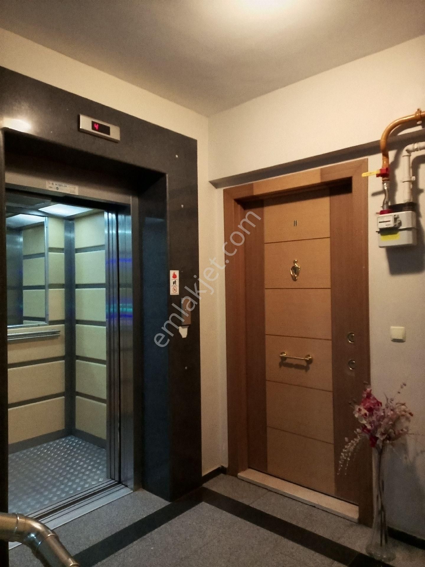 Eski Salı Pazarı Mevki 3+1 Lüks Geniş Daire - Görsel 9