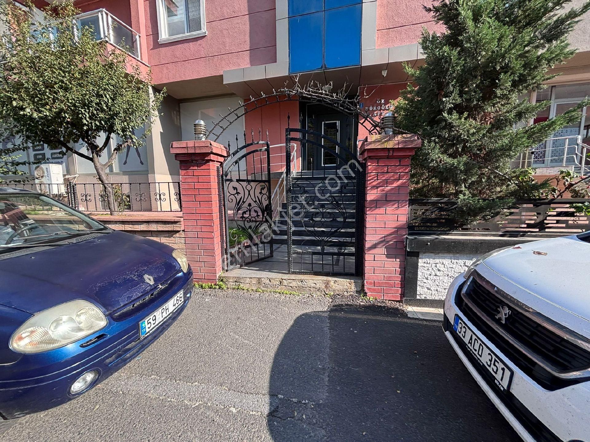 Eski Salı Pazarı Mevki 3+1 Lüks Geniş Daire - Görsel 32