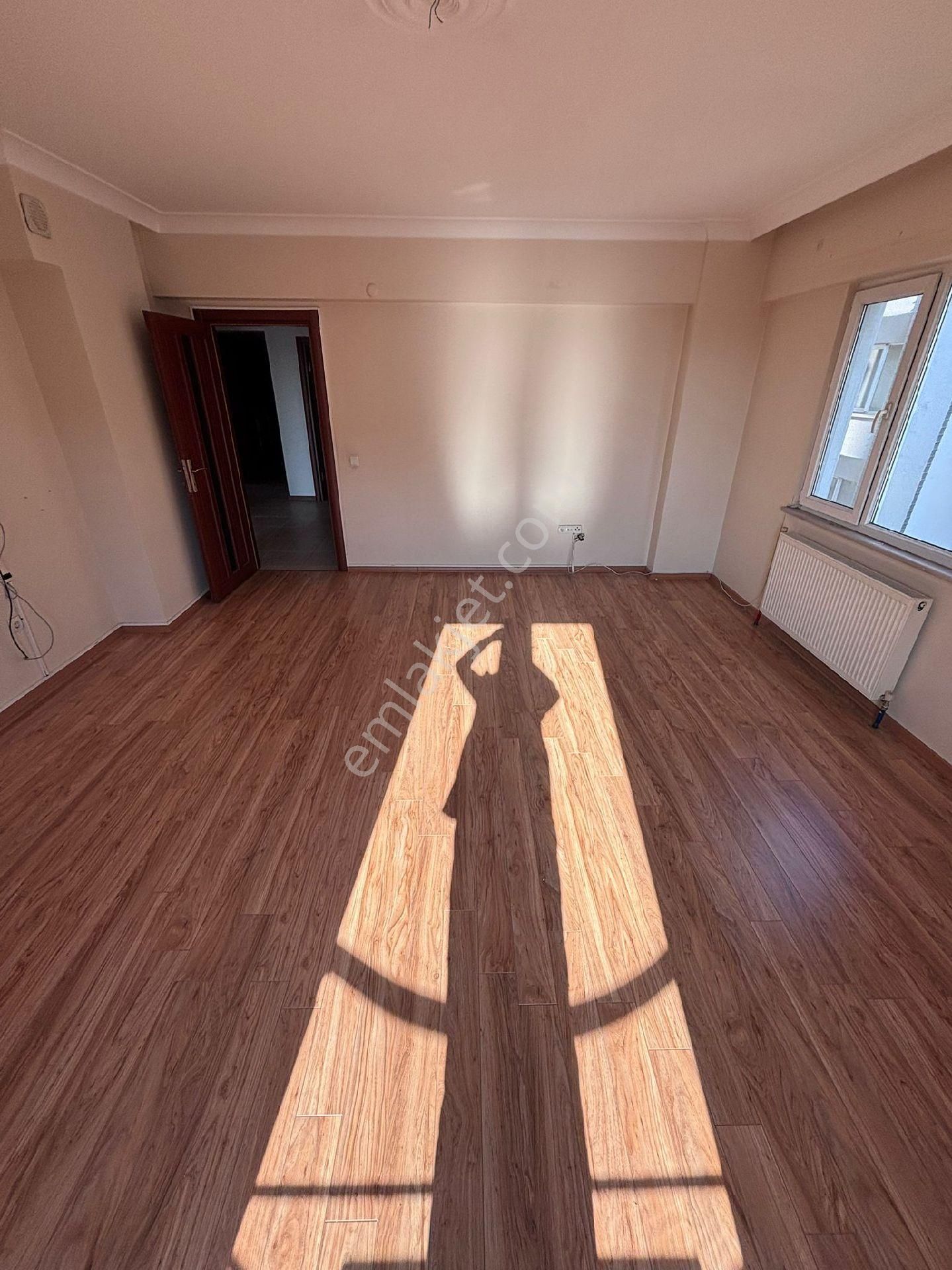 Eski Salı Pazarı Mevki 3+1 Lüks Geniş Daire - Görsel 22