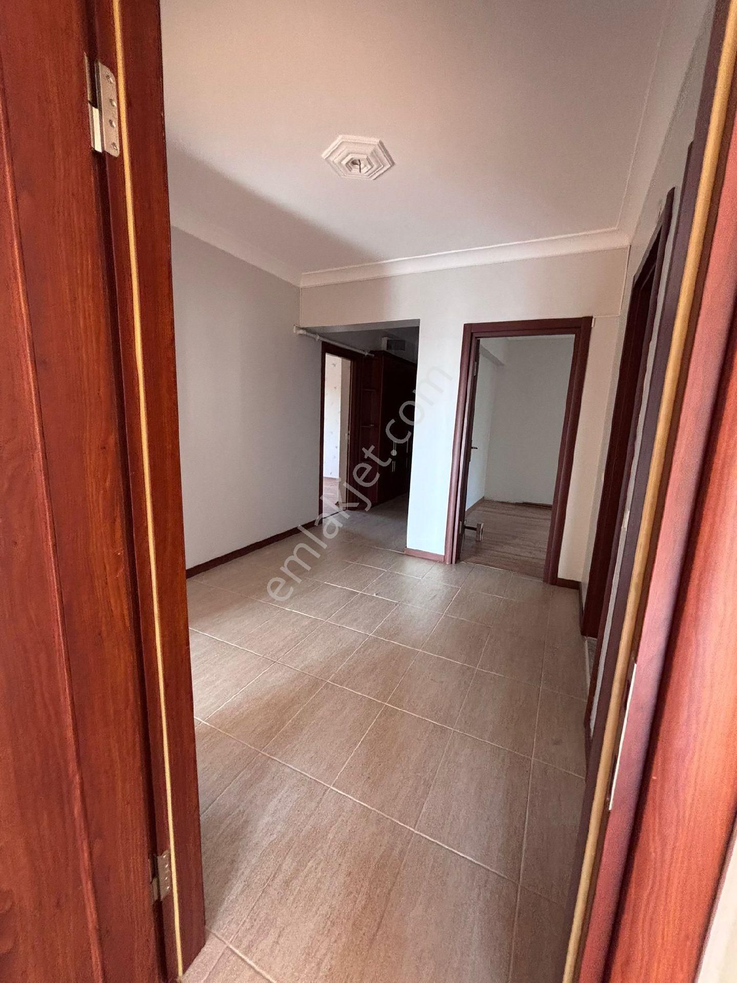 Eski Salı Pazarı Mevki 3+1 Lüks Geniş Daire - Görsel 21