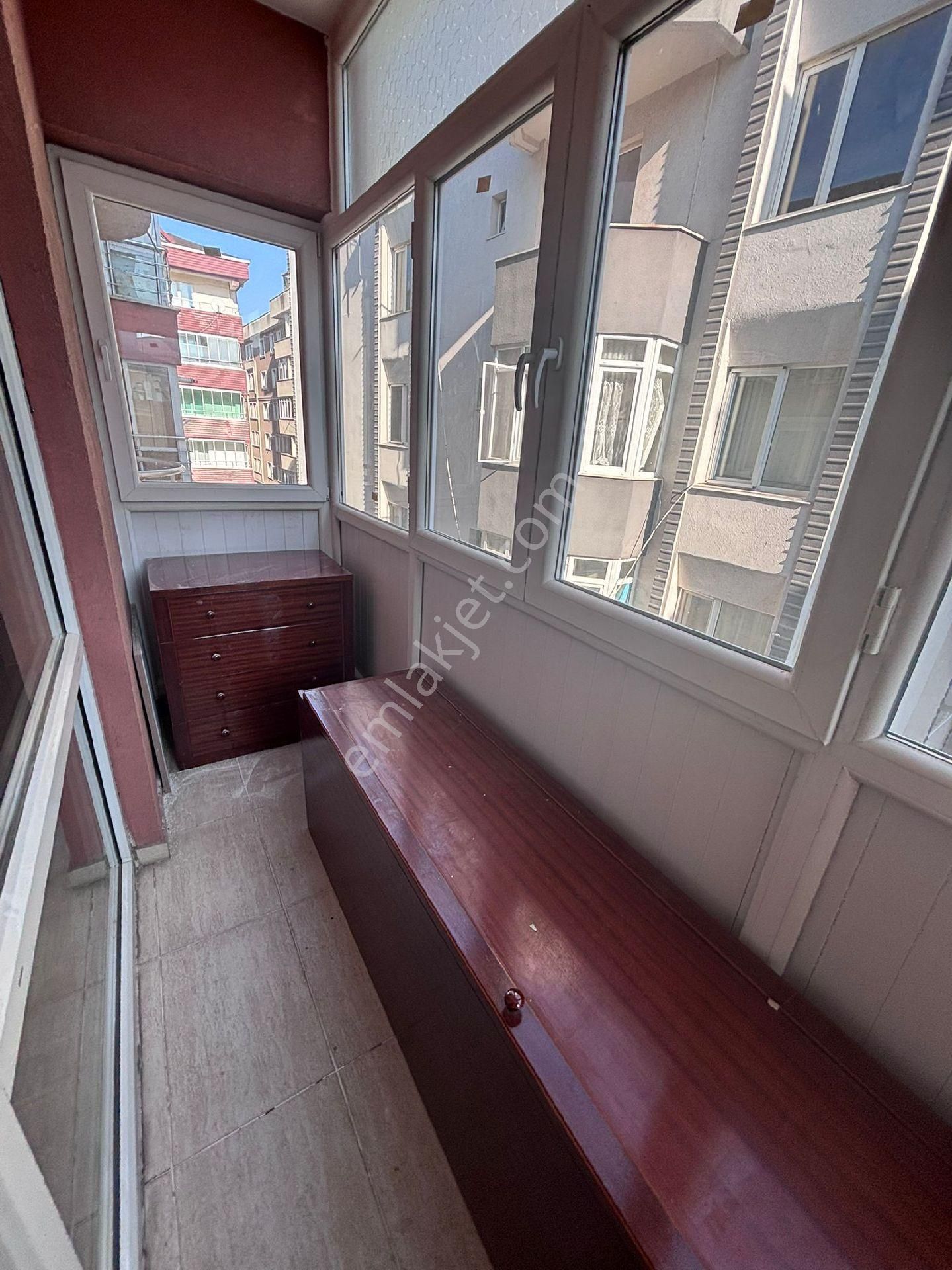 Eski Salı Pazarı Mevki 3+1 Lüks Geniş Daire - Görsel 18