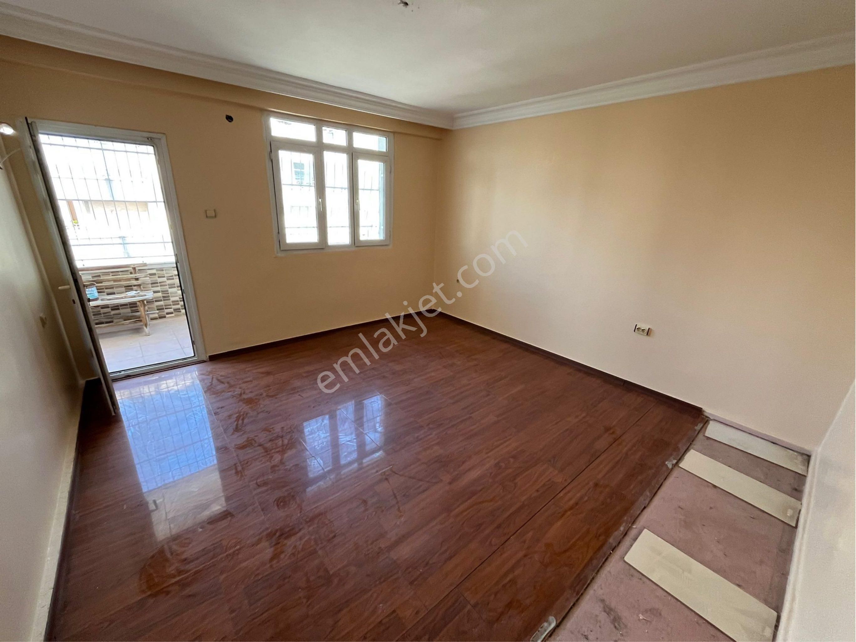 T.özal Bulvarı E Bebek Civarı Hasarsız Yeni Boyalı Kiralık Daire - Görsel 15