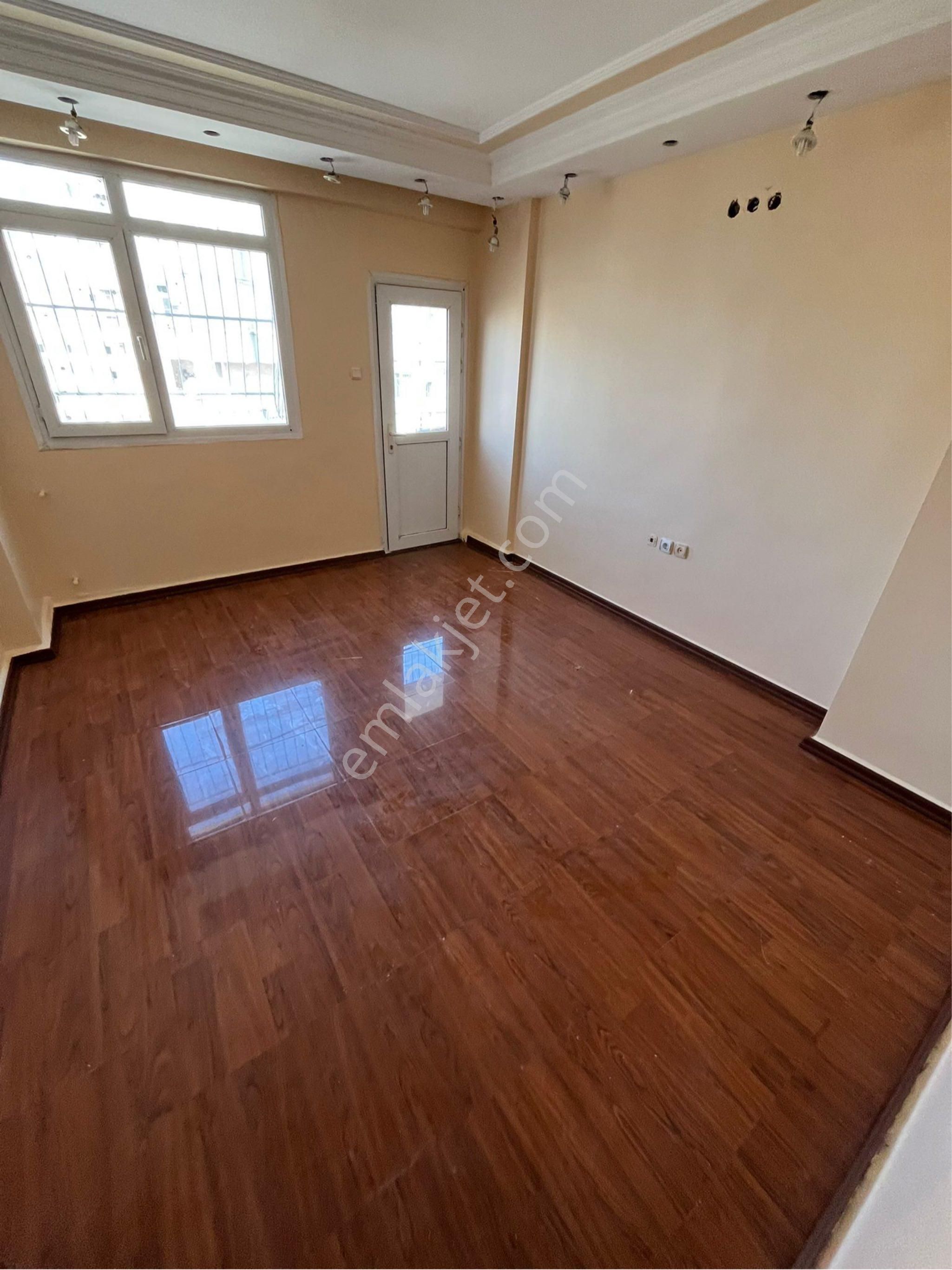 T.özal Bulvarı E Bebek Civarı Hasarsız Yeni Boyalı Kiralık Daire - Görsel 5