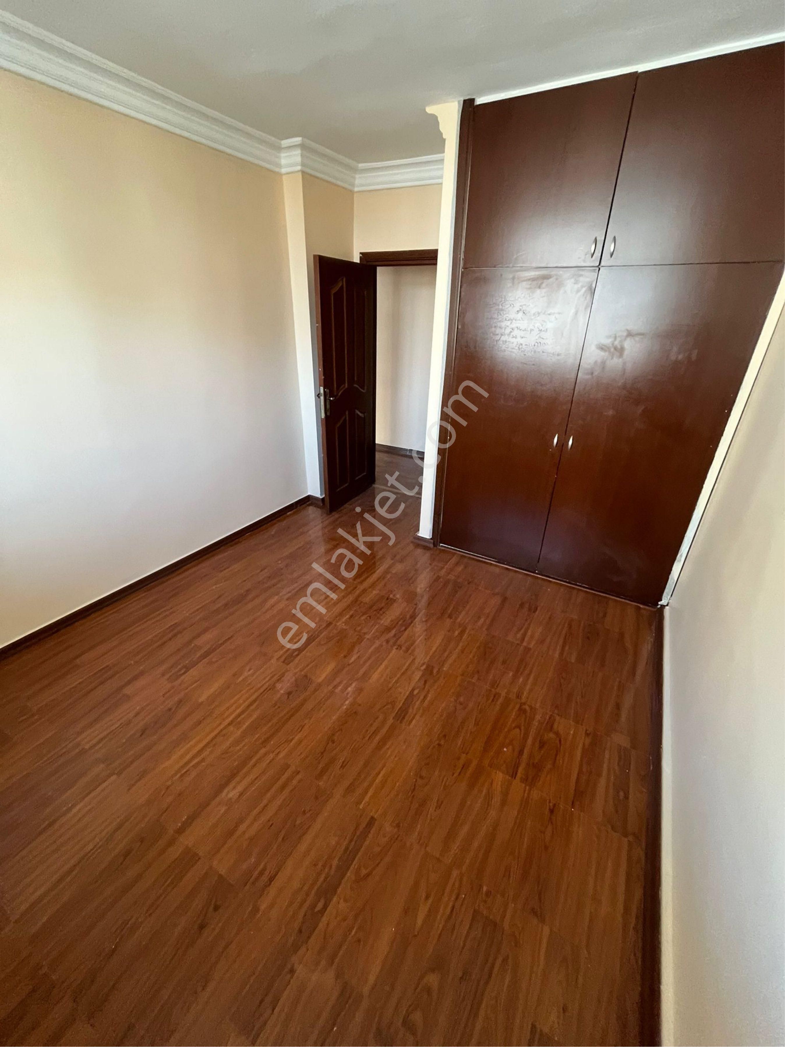 T.özal Bulvarı E Bebek Civarı Hasarsız Yeni Boyalı Kiralık Daire - Görsel 11