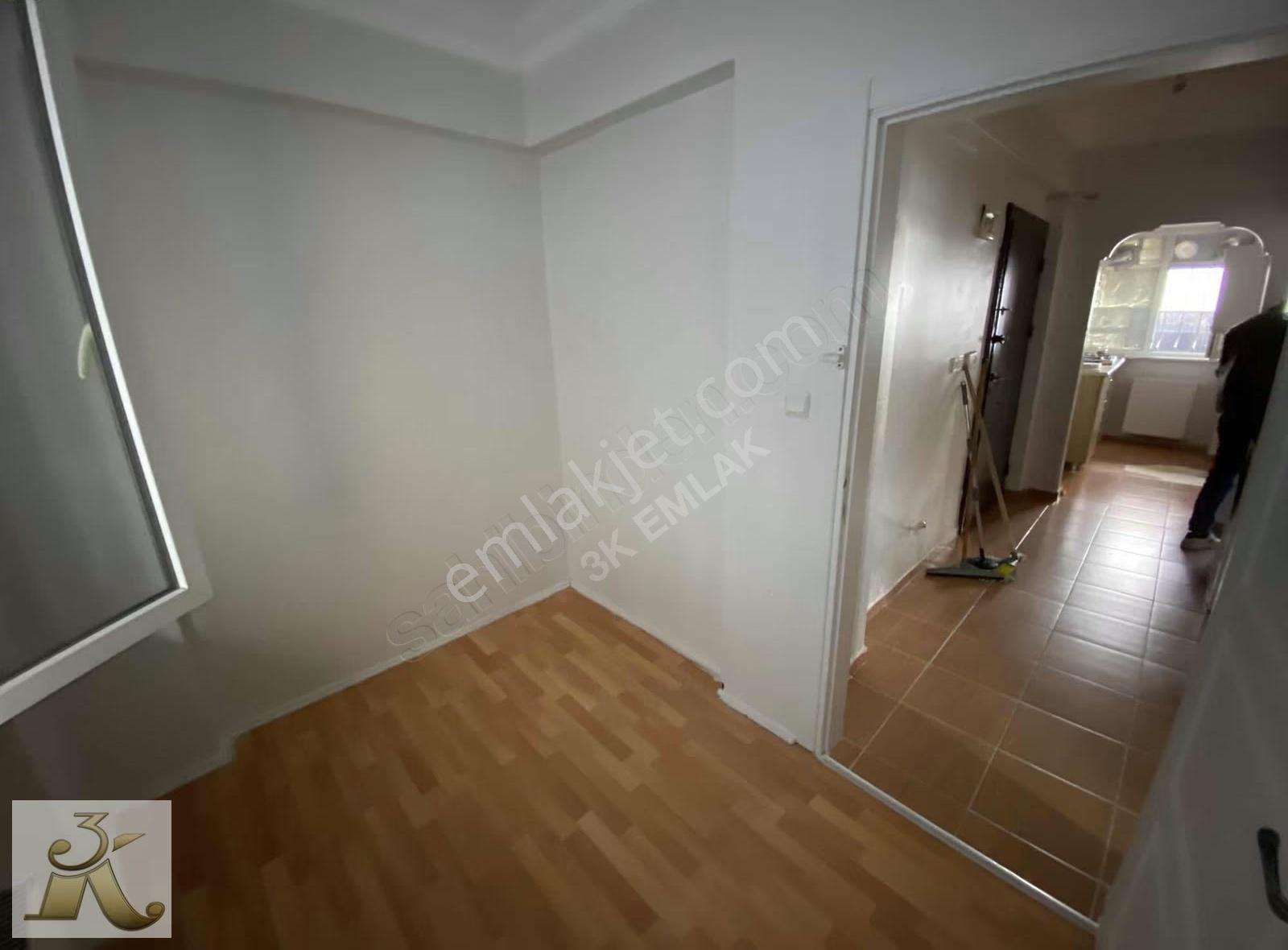 3k Emlak'tan Kiralık 2+1 Aslangazi Okulu Dibi - Görsel 4