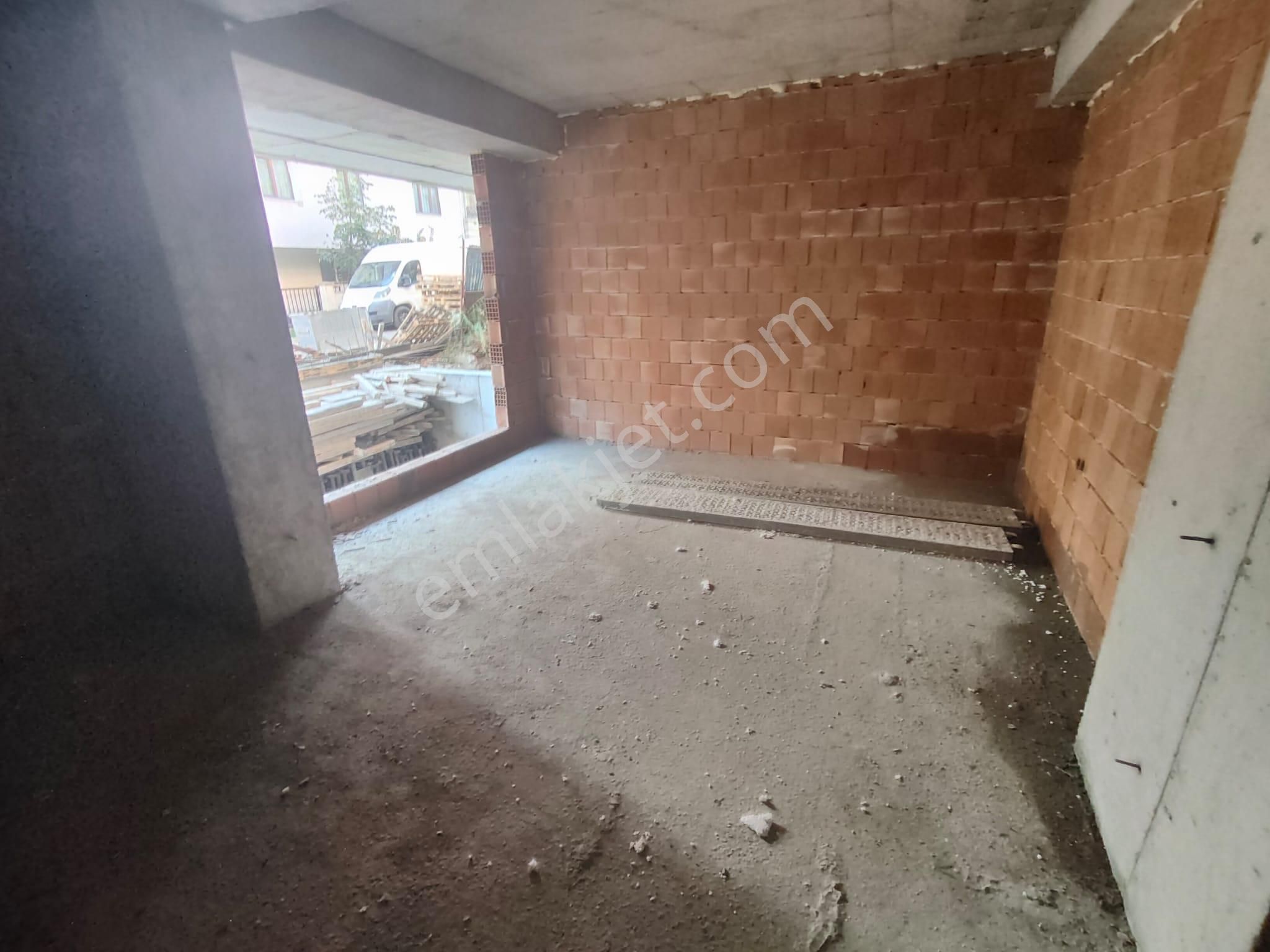 Emlak Dünyasından Küçükyalıda 2+1 70 M2 Satılık Fırsat Daire - Görsel 3