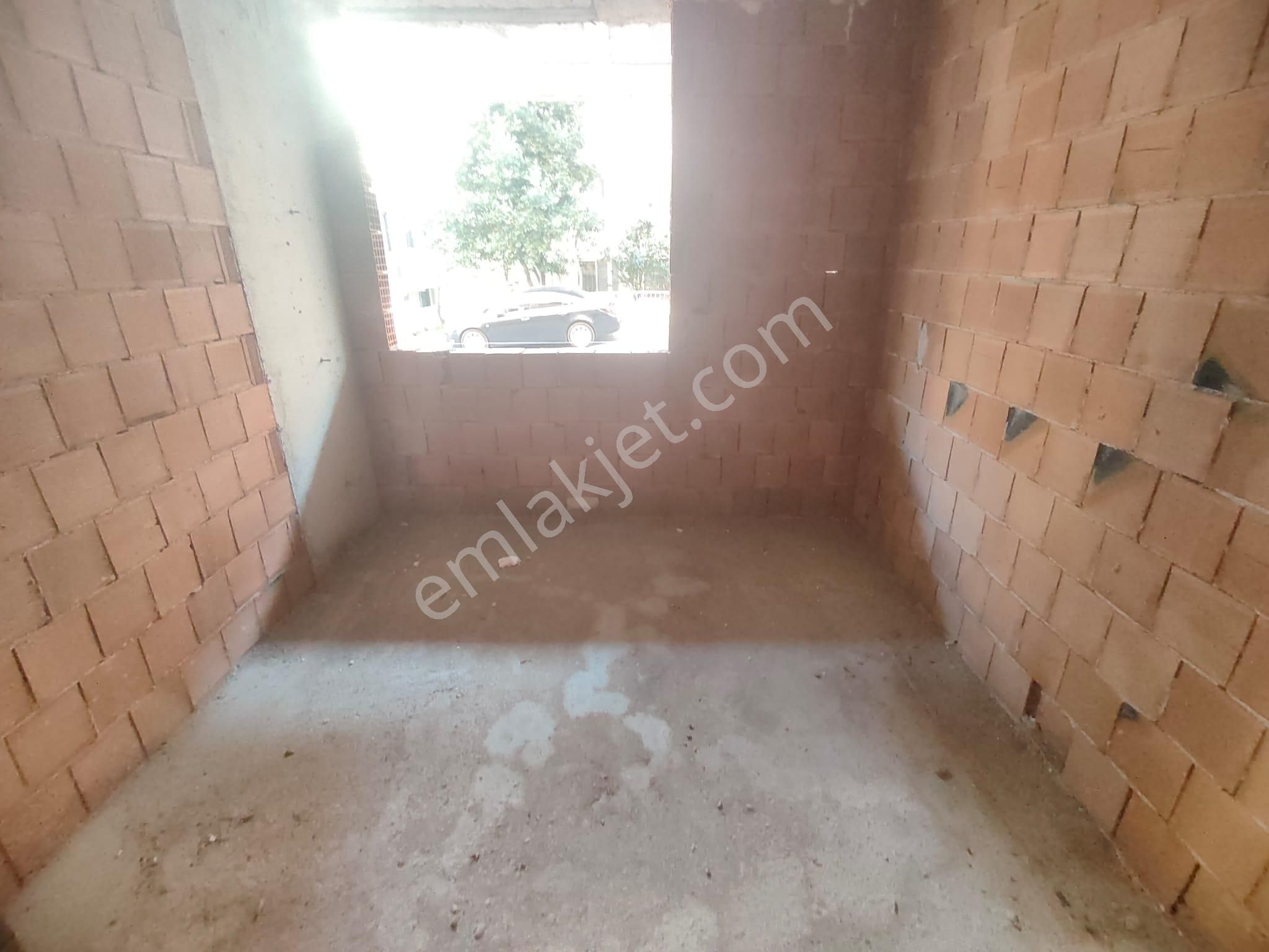 Emlak Dünyasından Küçükyalıda 2+1 70 M2 Satılık Fırsat Daire - Görsel 12