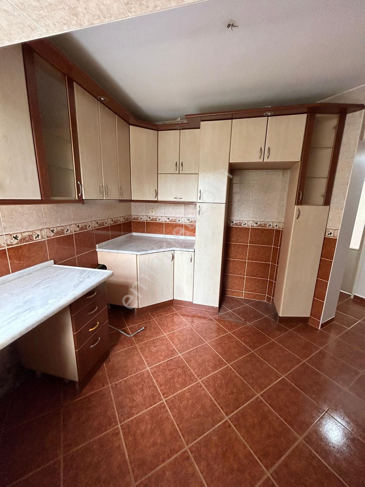 Polat Live Emlak'tan İnönü Mah. 3+1 Yapılı Merkezi Konumda - Görsel 28