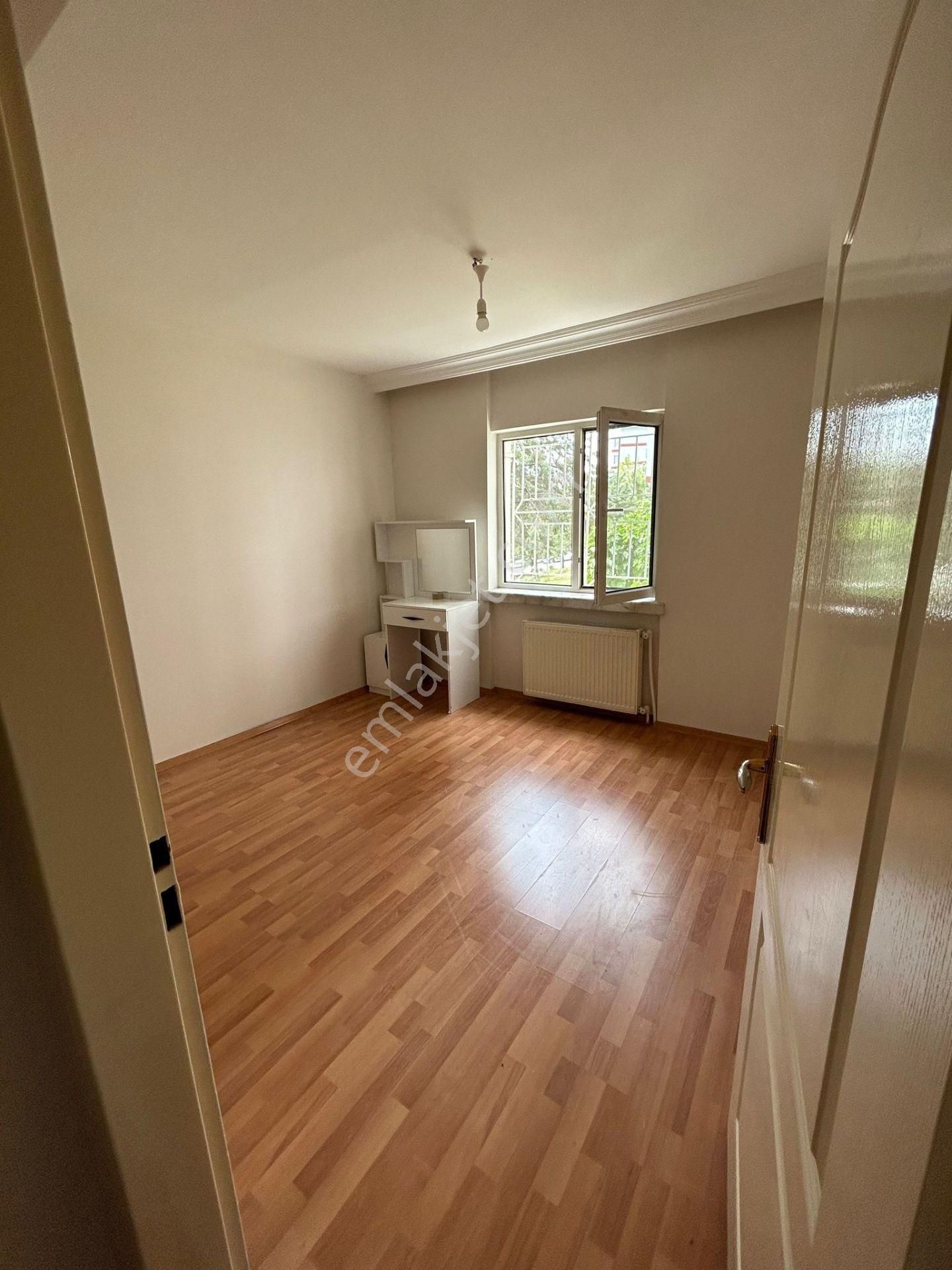 Polat Live Emlak'tan İnönü Mah. 3+1 Yapılı Merkezi Konumda - Görsel 4